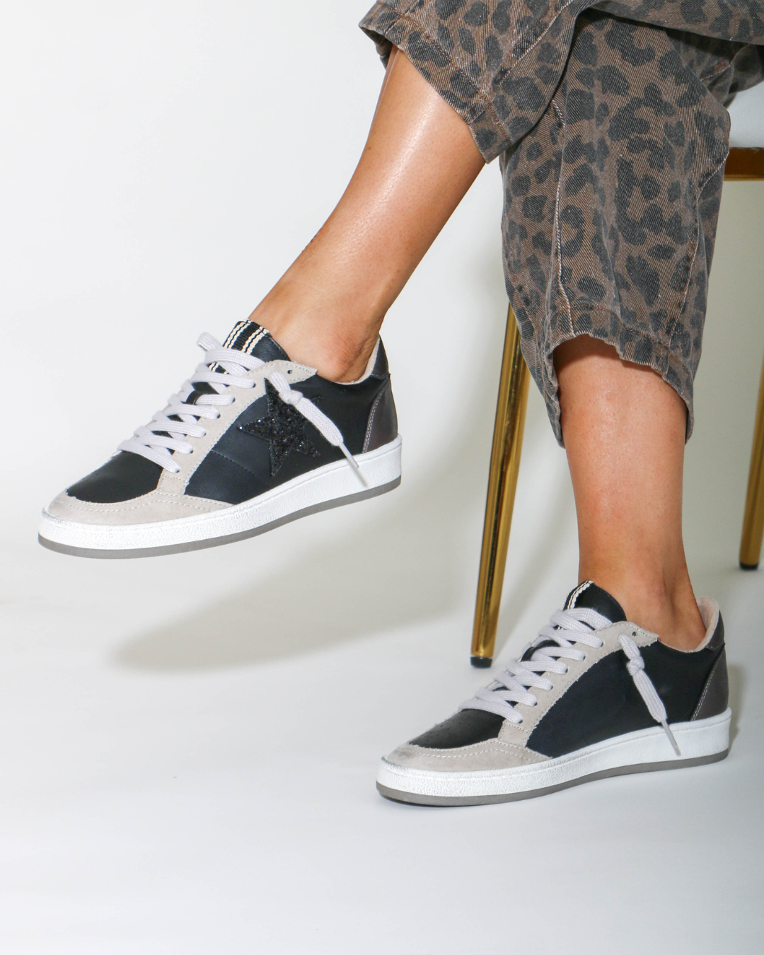 Paz Sneakers in Black