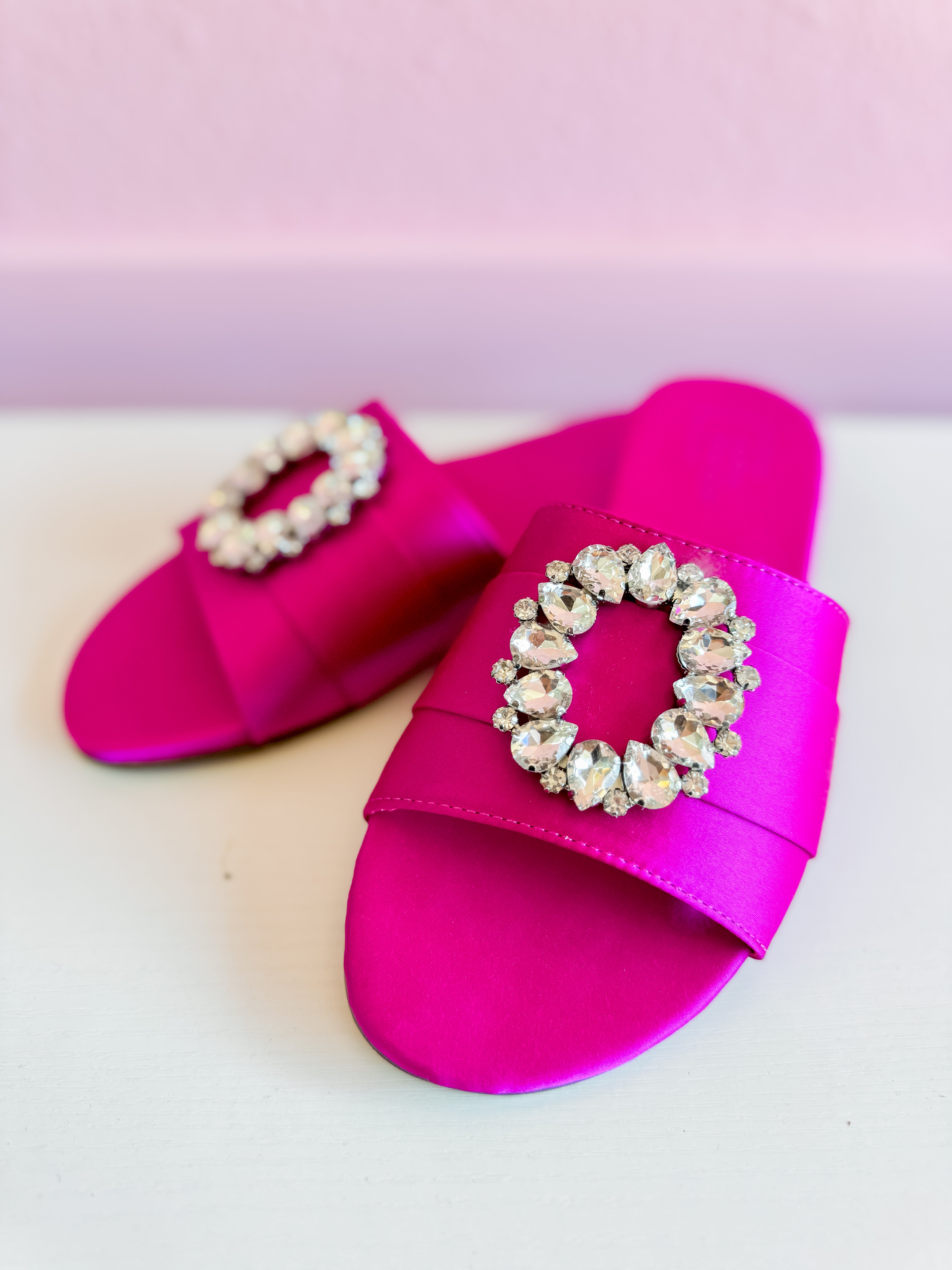 Dionne Slide in Magenta