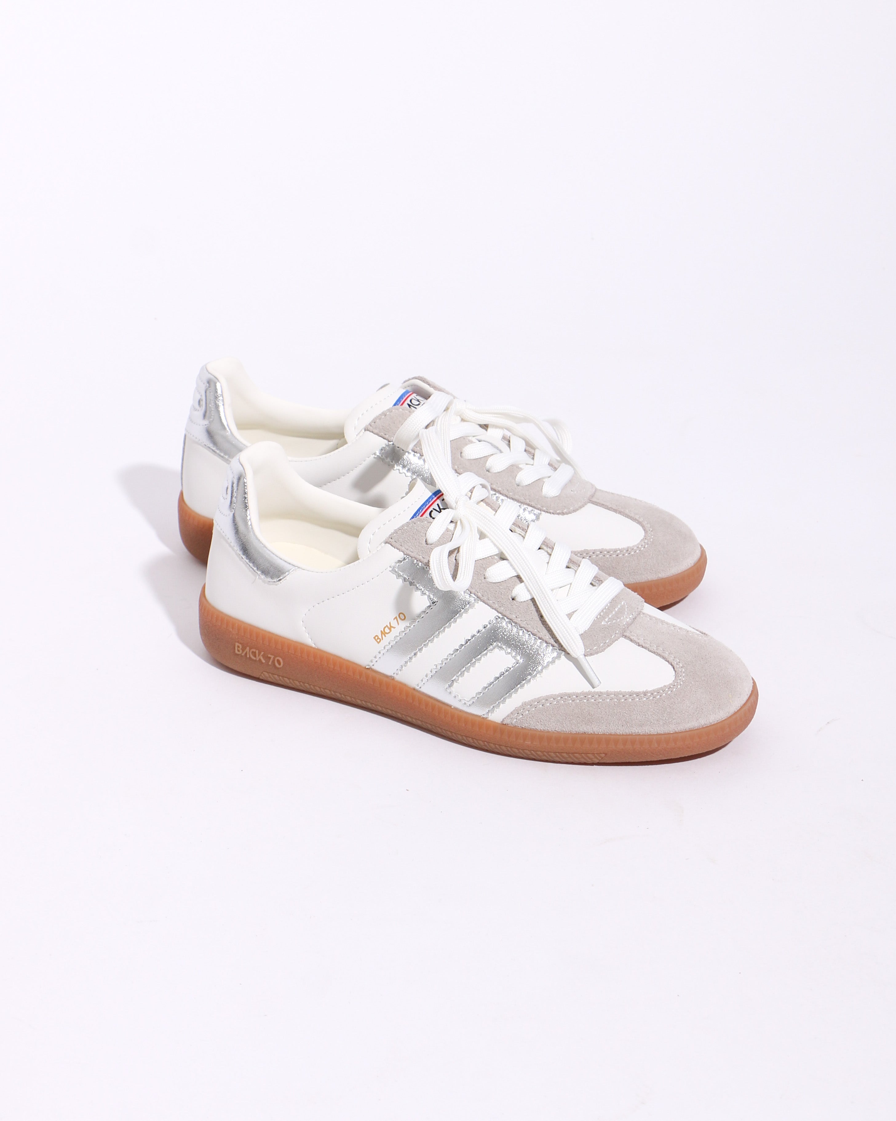 BACK 70 CLOUD IN LIGHT GREY