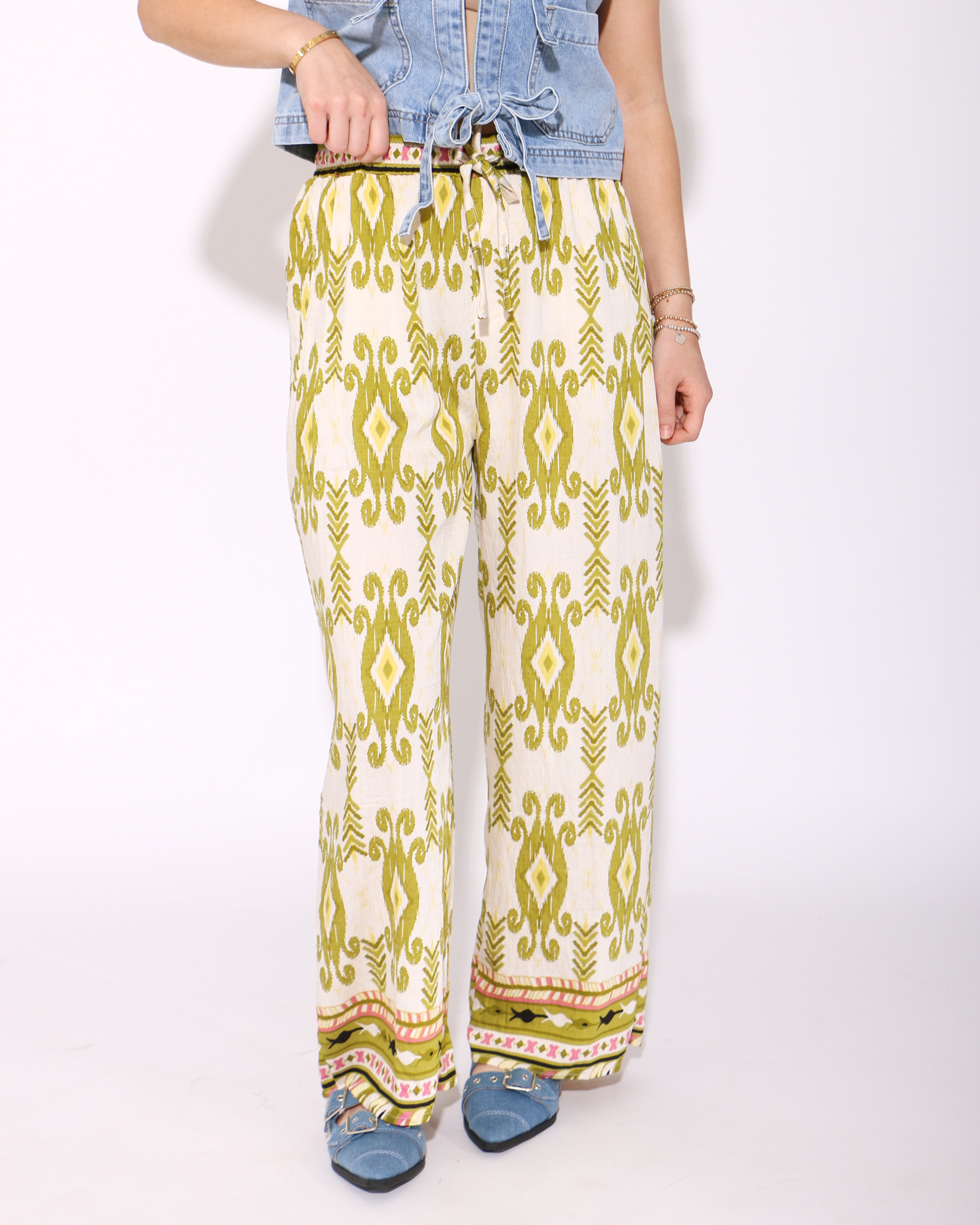 Printed Motion Pull on Barrel Pants