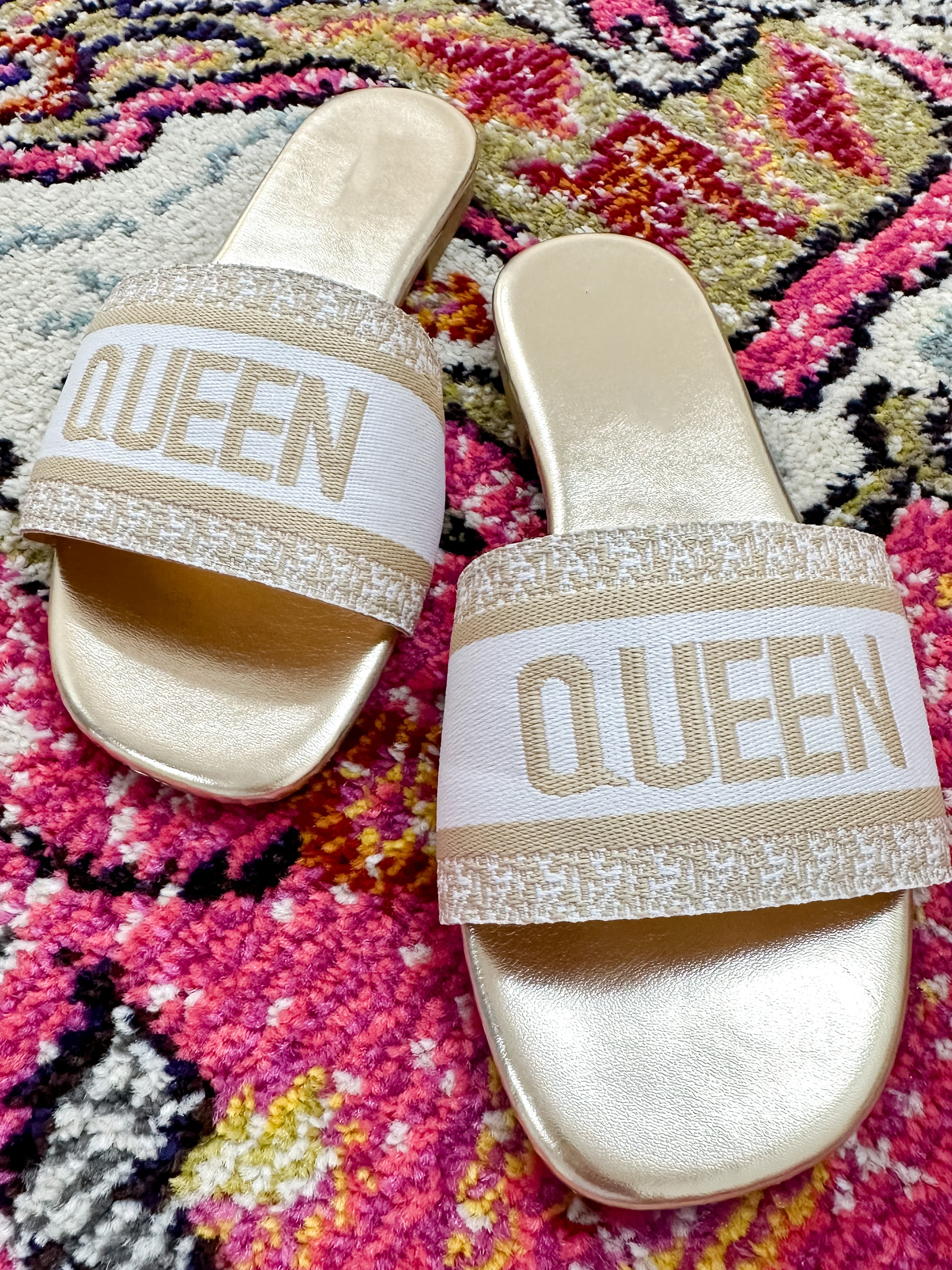 The Queen Slide
