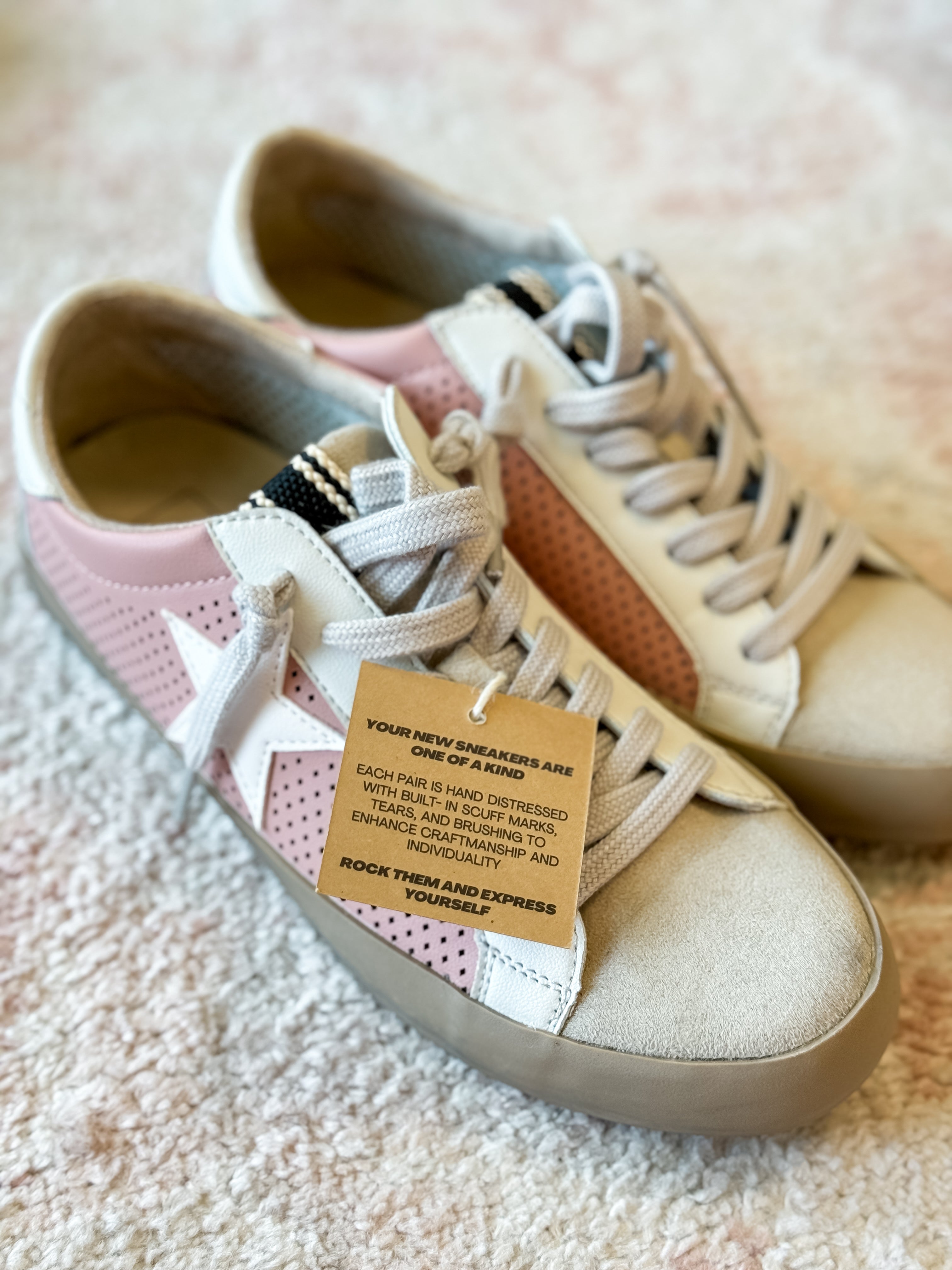 Paula Sneaker in Mauve Perf