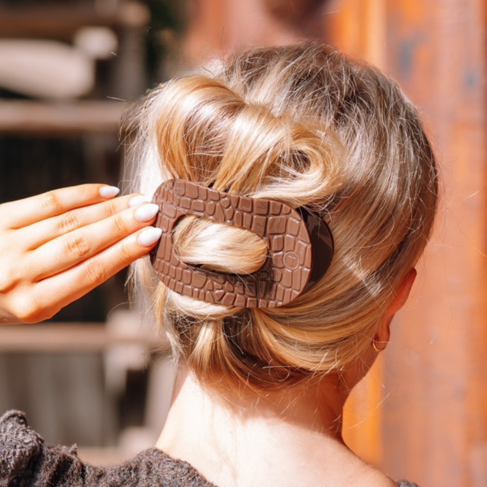 Brown Crocodile | Large| Flat Round Hair Clip