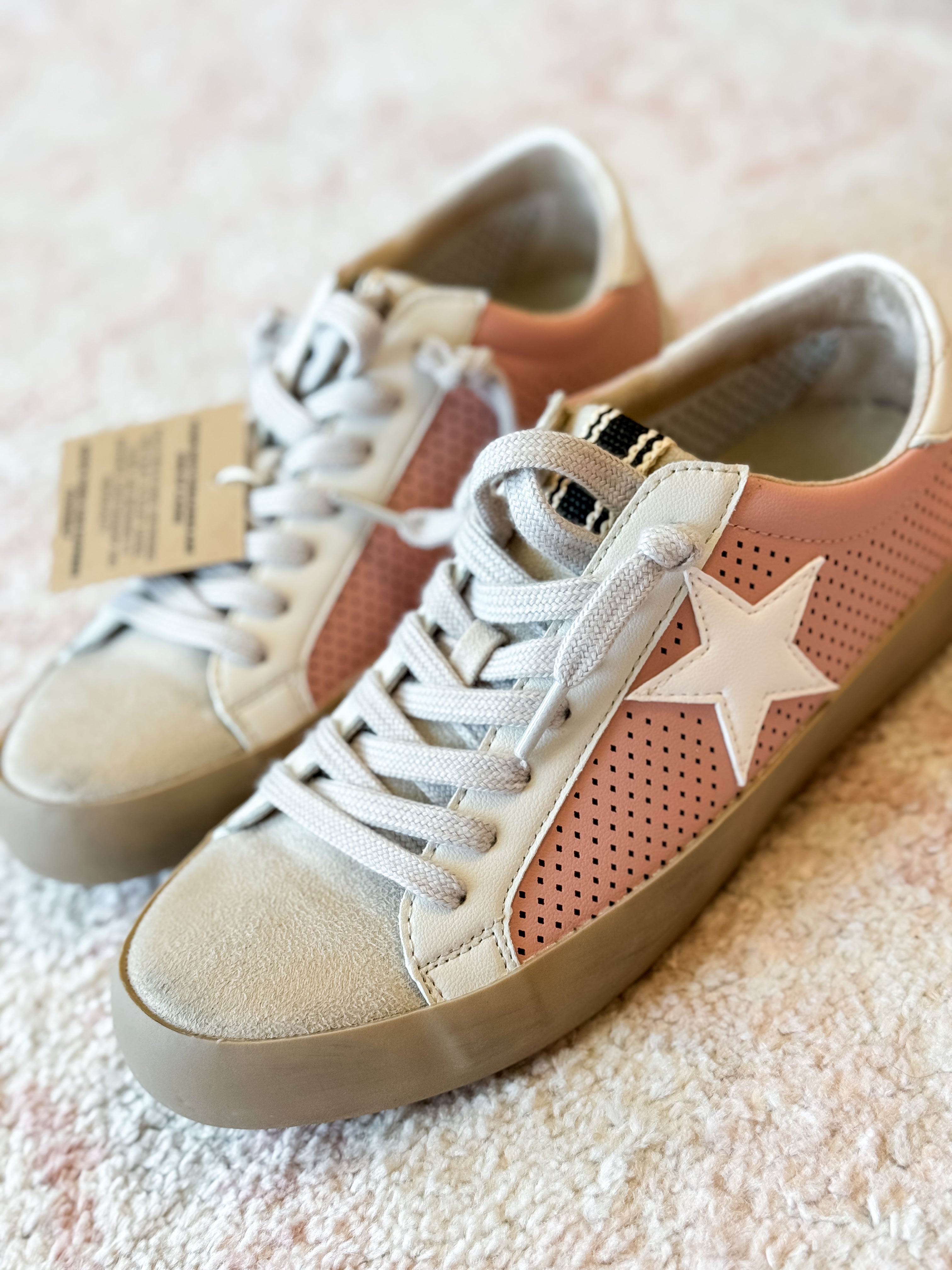 Paula Sneaker in Mauve Perf