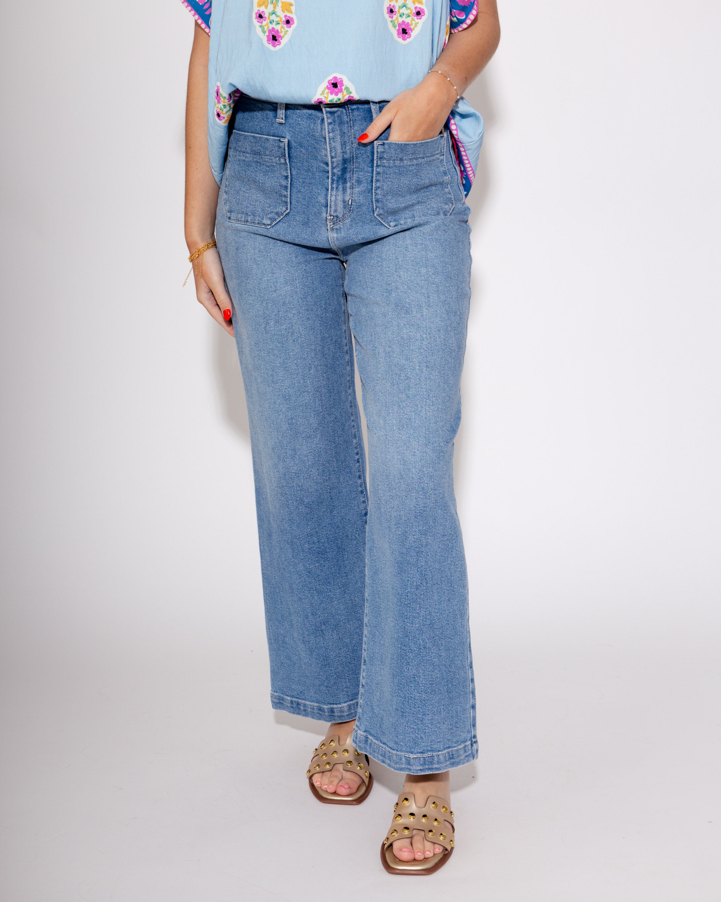 JBD | Patch Pocket Wide Leg Jean in Light Denim