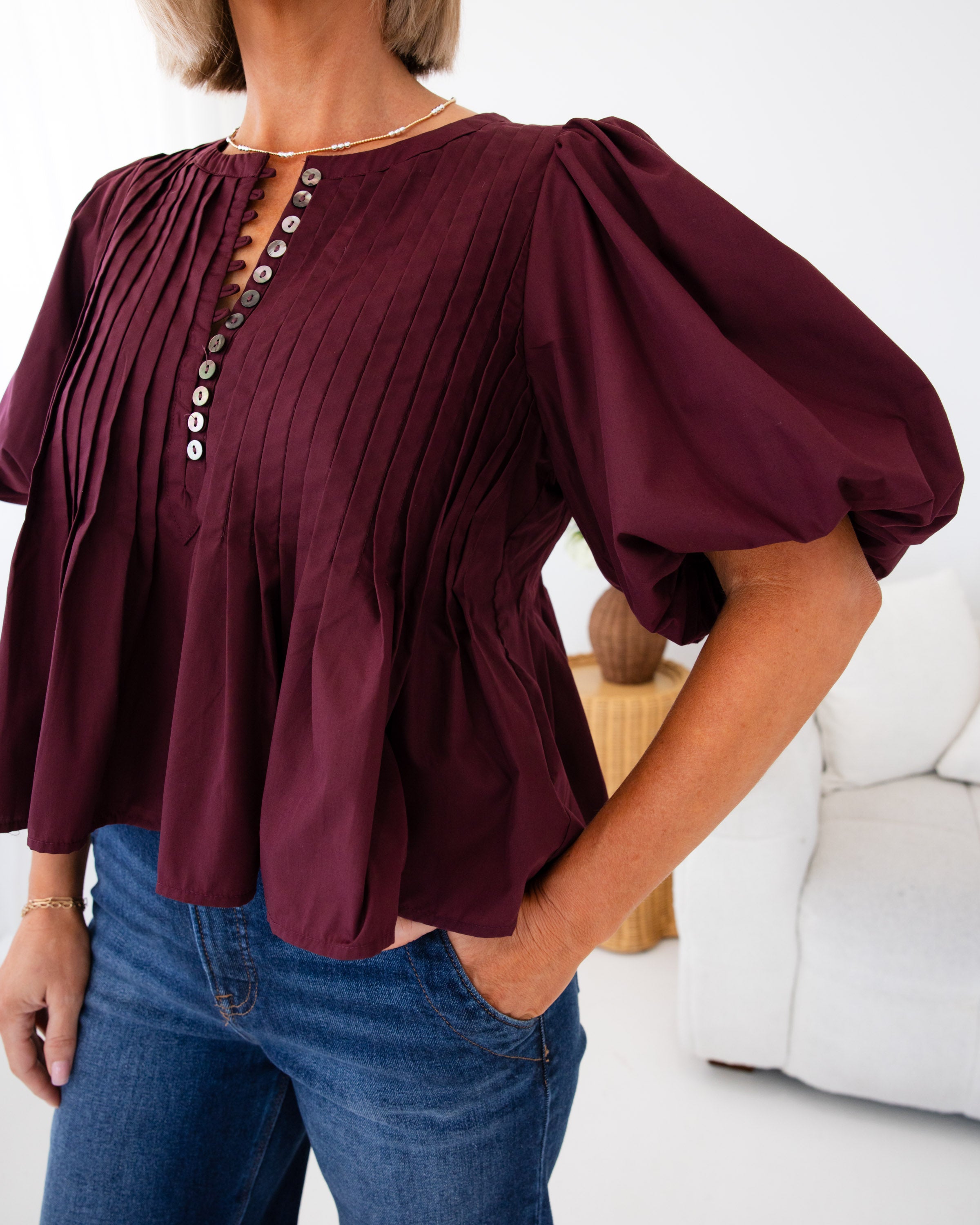 Puff Sleeve Pintuck Top in Merlot