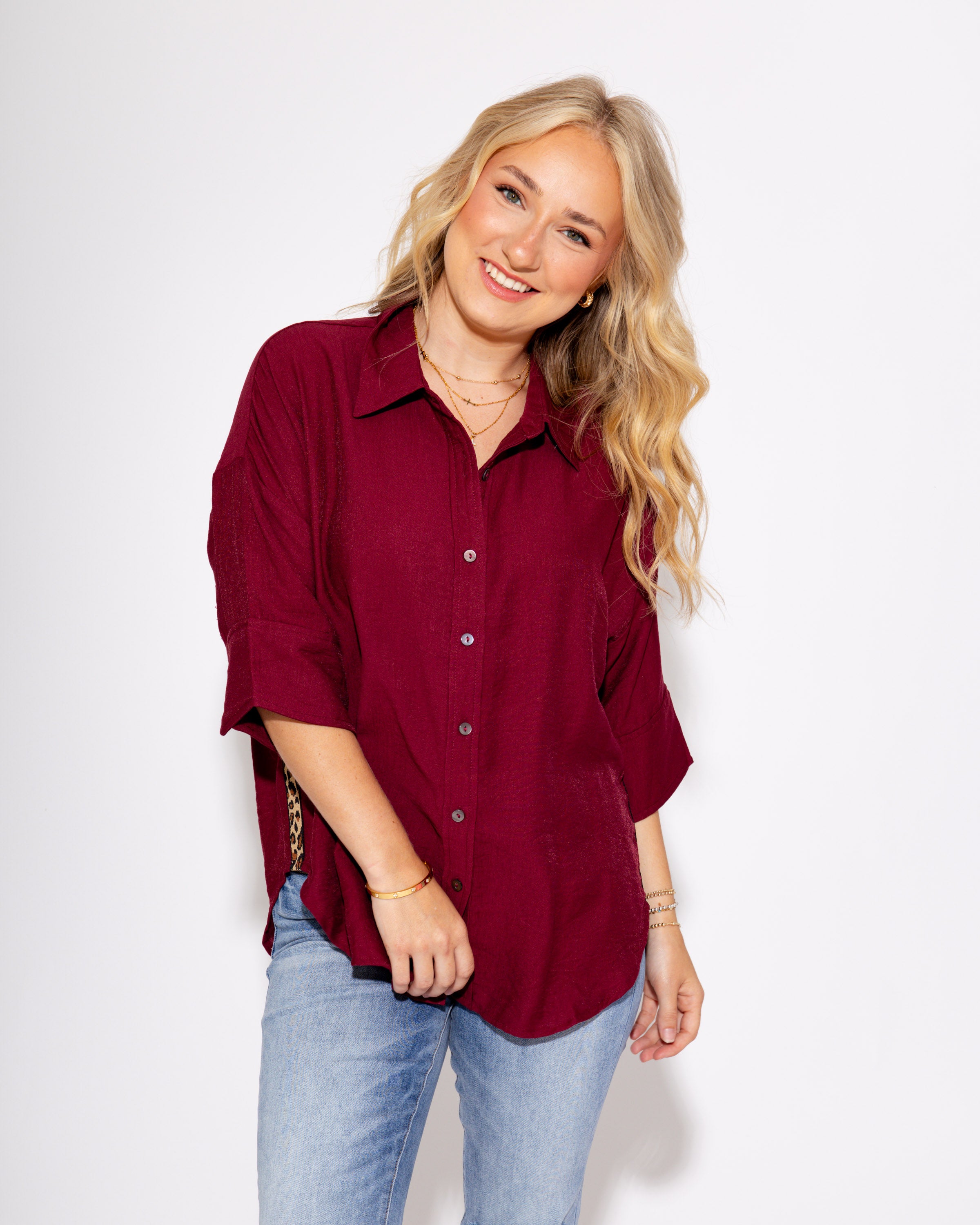 Wild Contrast Trim Top in Wine