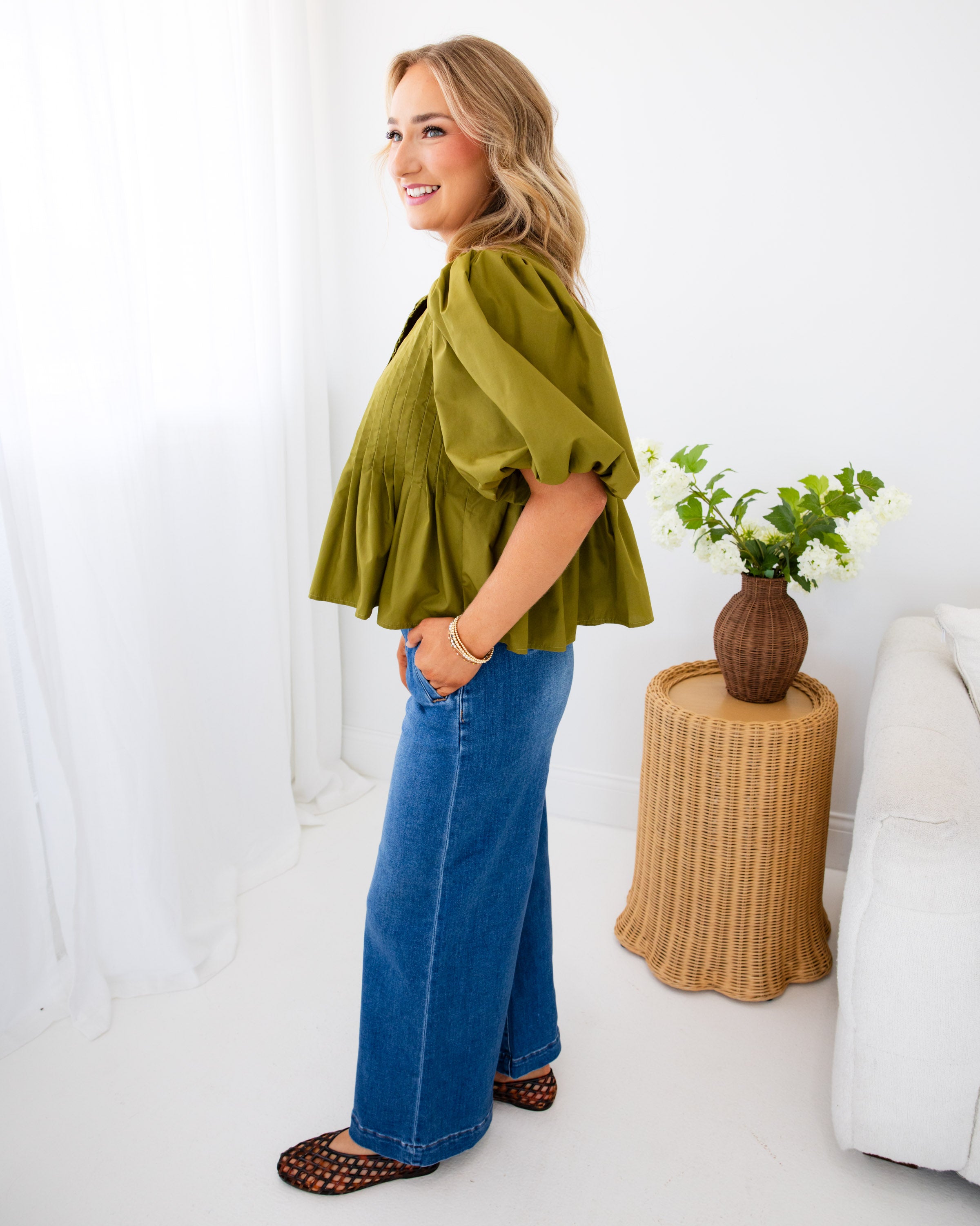 Puff Sleeve Pintuck Top in Olive