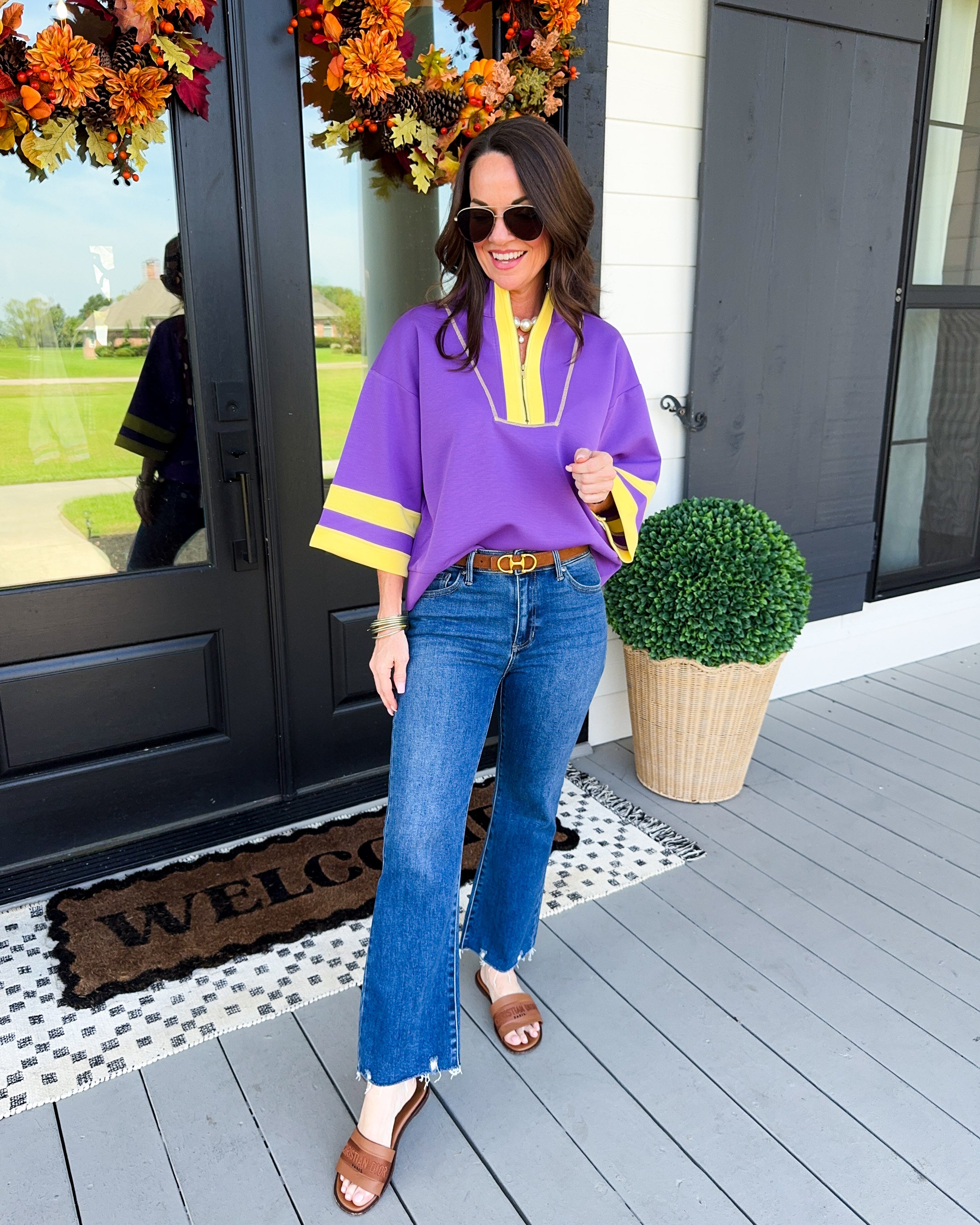 Contrast Detail Short Sleeve Sweatshirt