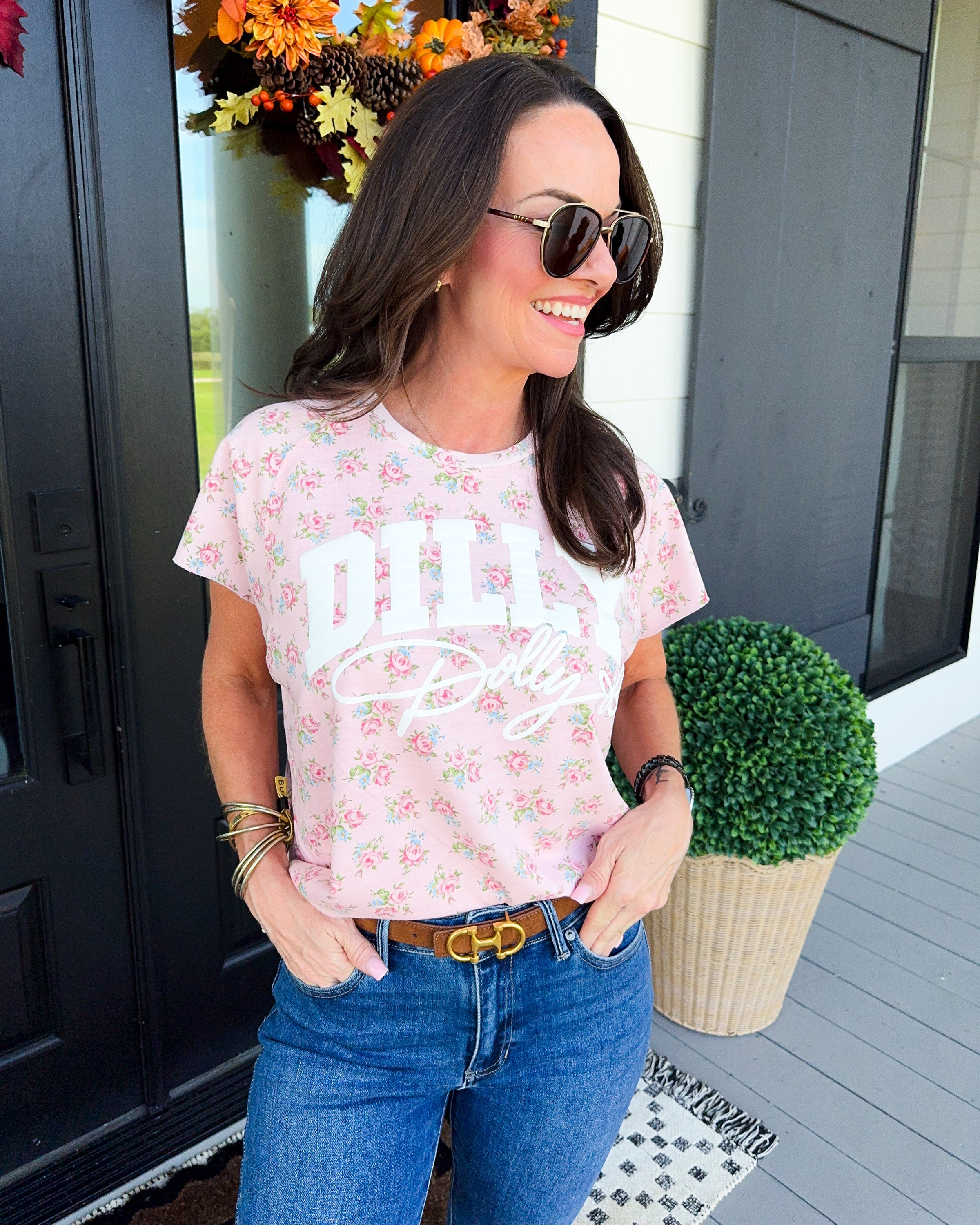 Dilly Dolly Tee