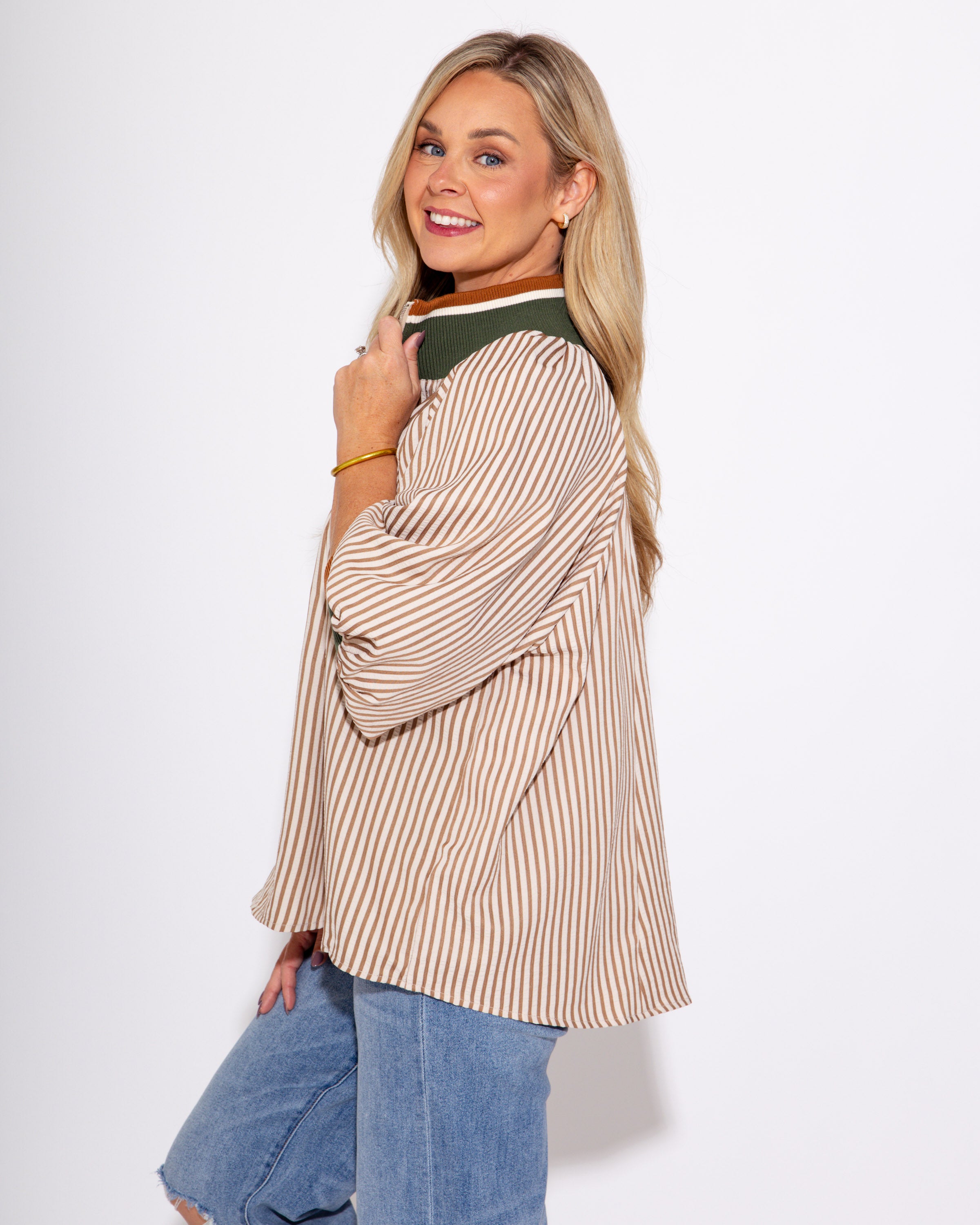 Refined Contrast Zip Pullover