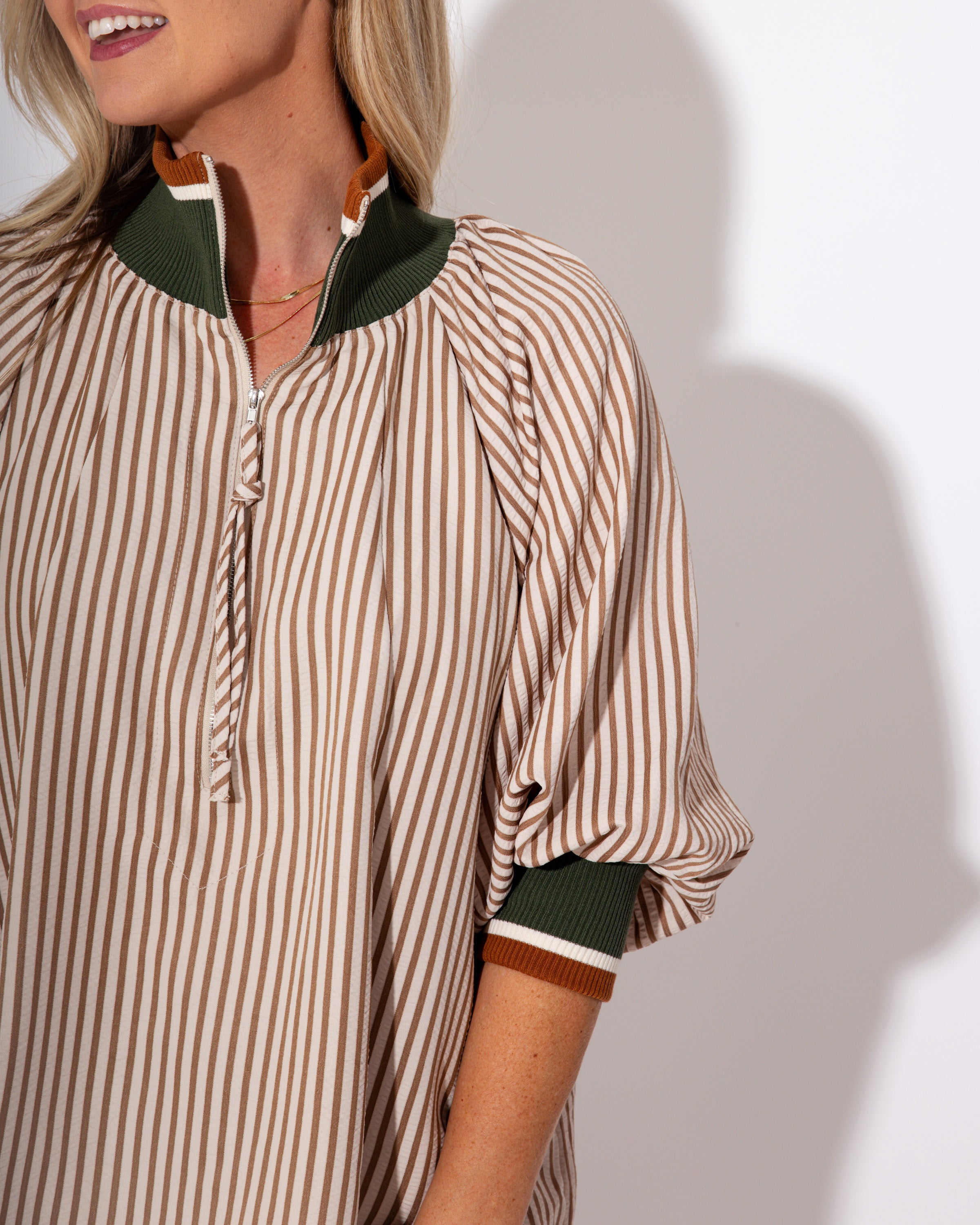 Refined Contrast Zip Pullover