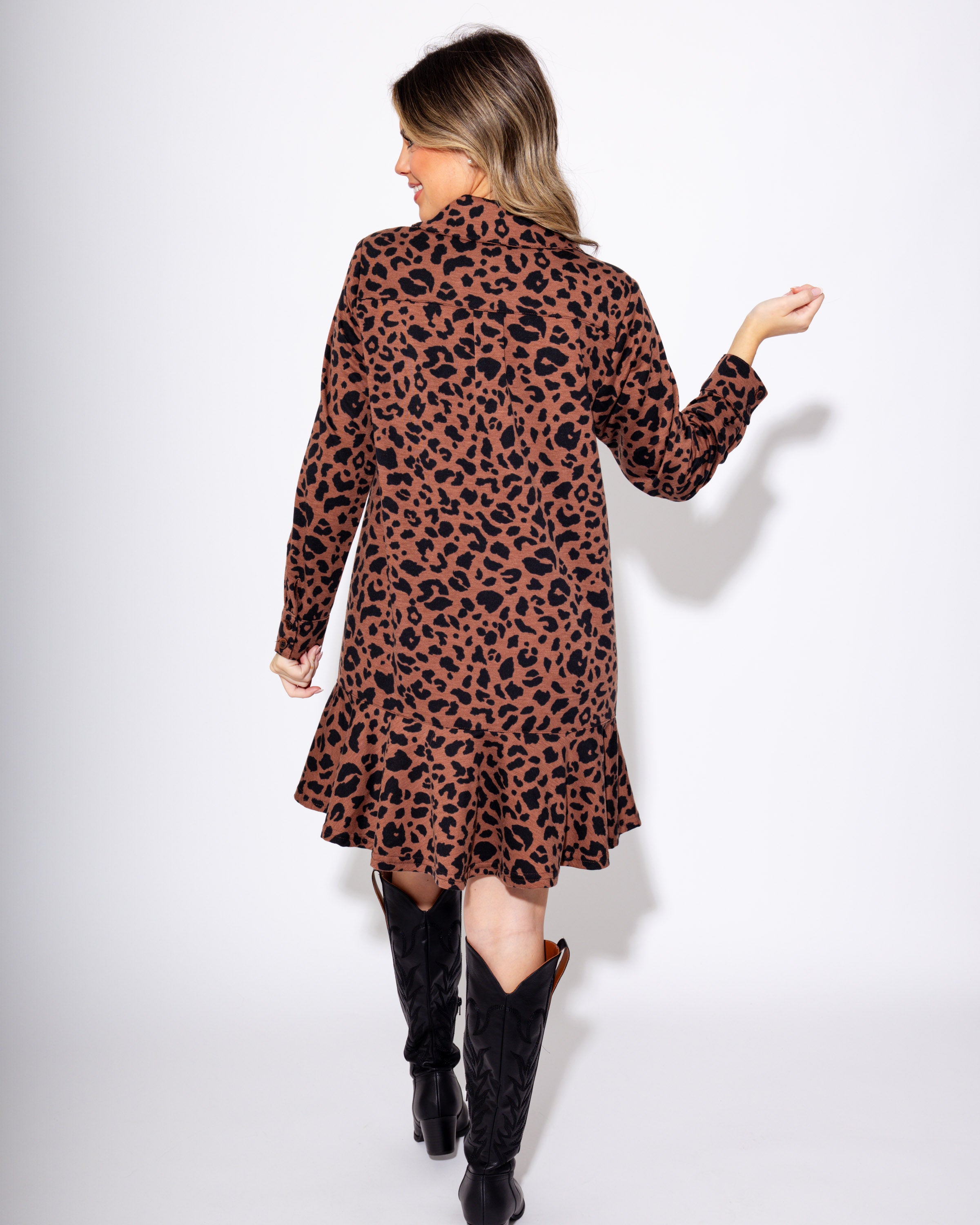Ivy Jane | Leopard Knit Shirt Dress