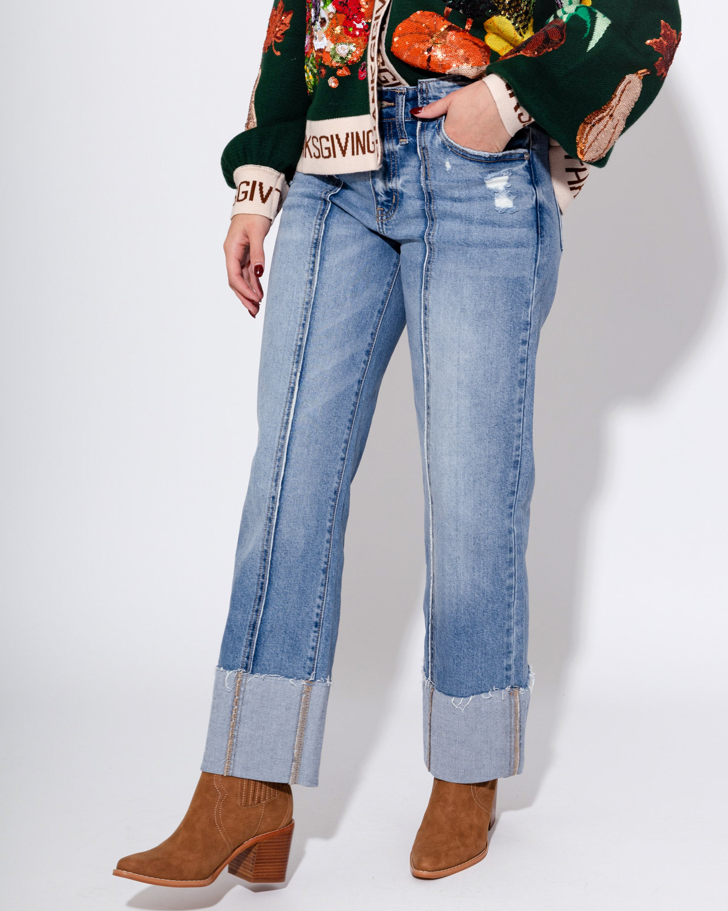 Mid Rise Cropped Wide Leg Jean