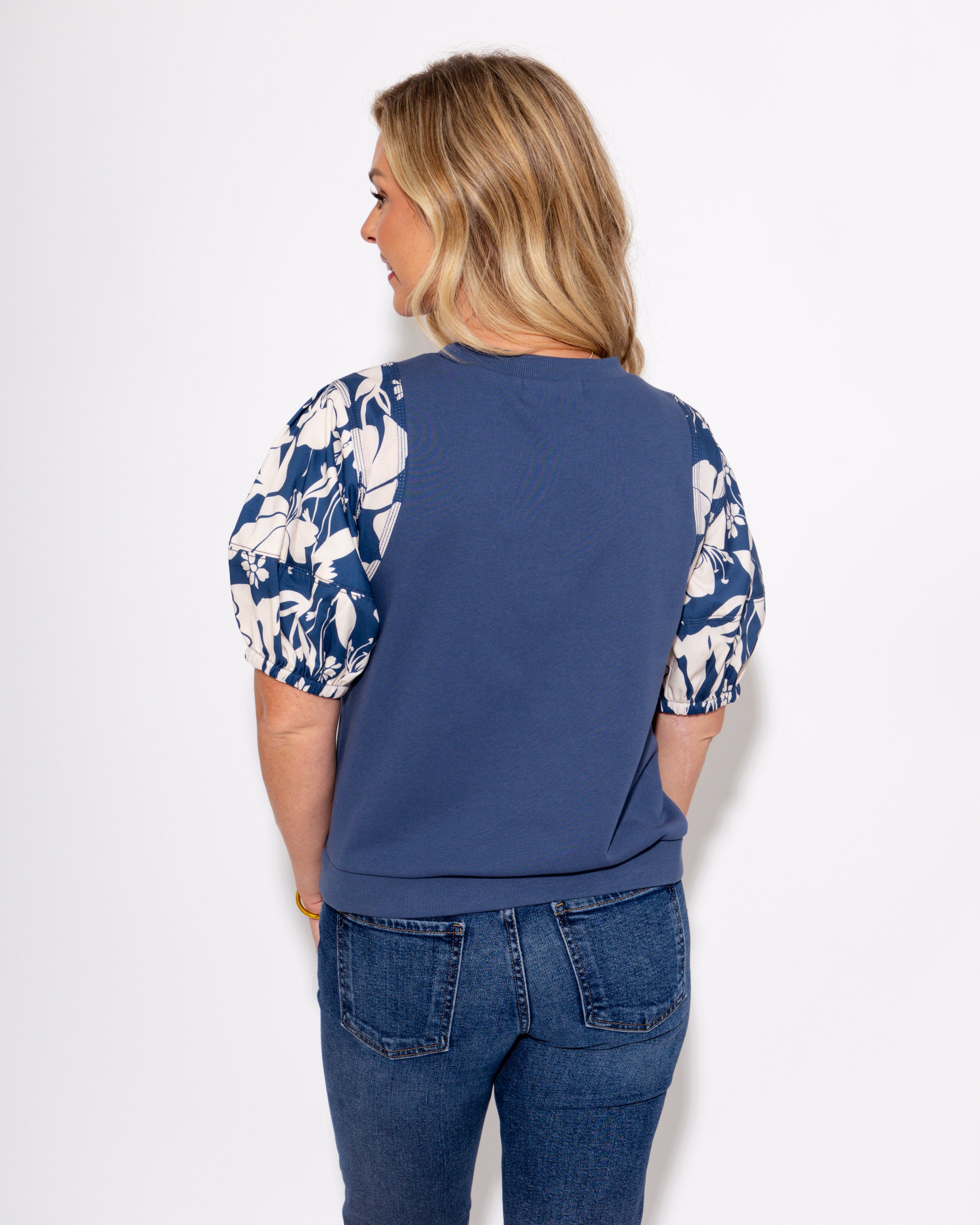 The Garden Sleeve Top in Slate Blue