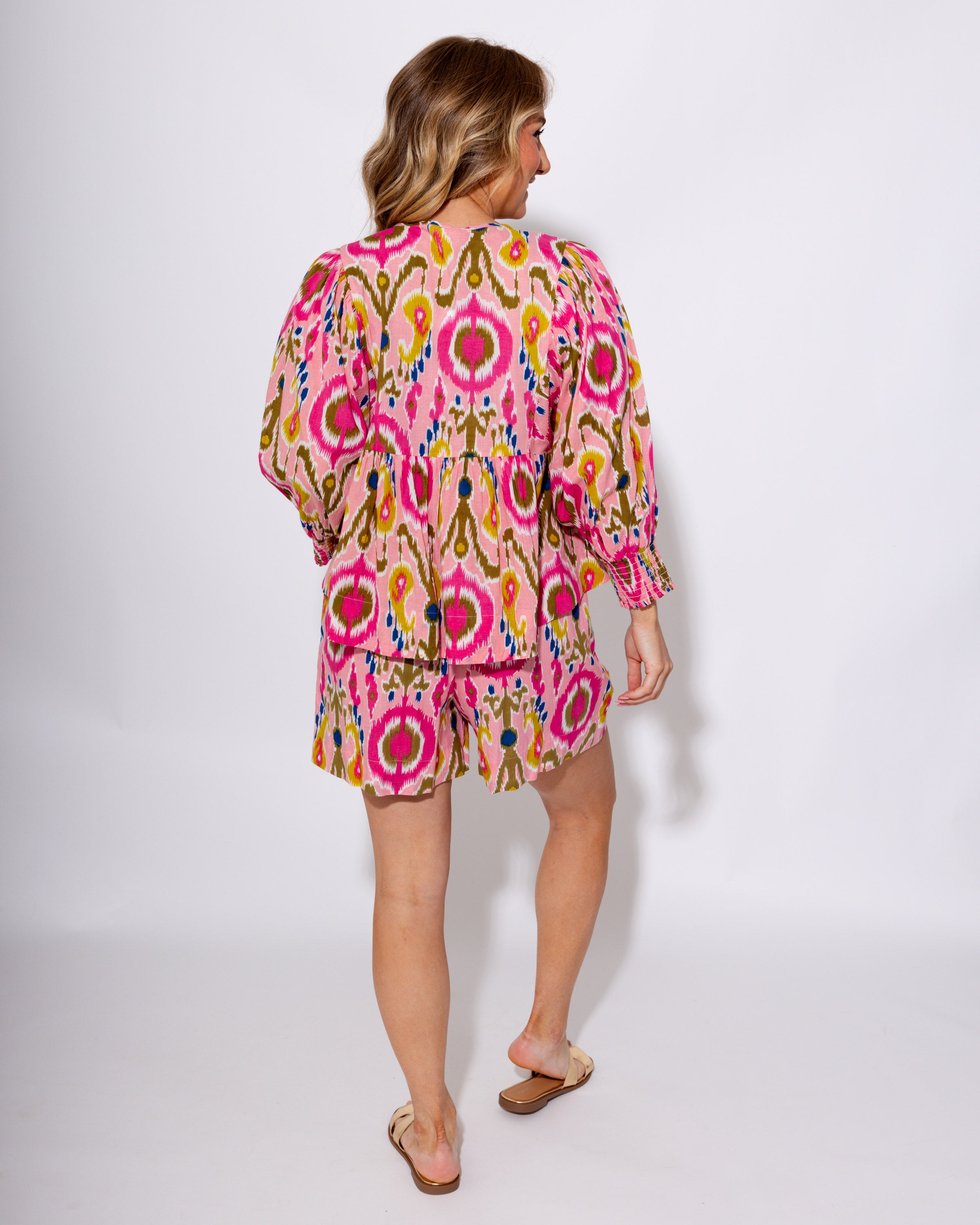 Ivy Jane Ikat Shorts Pink Green Pattern - Gaudie & Co. Nederland TX Boutique