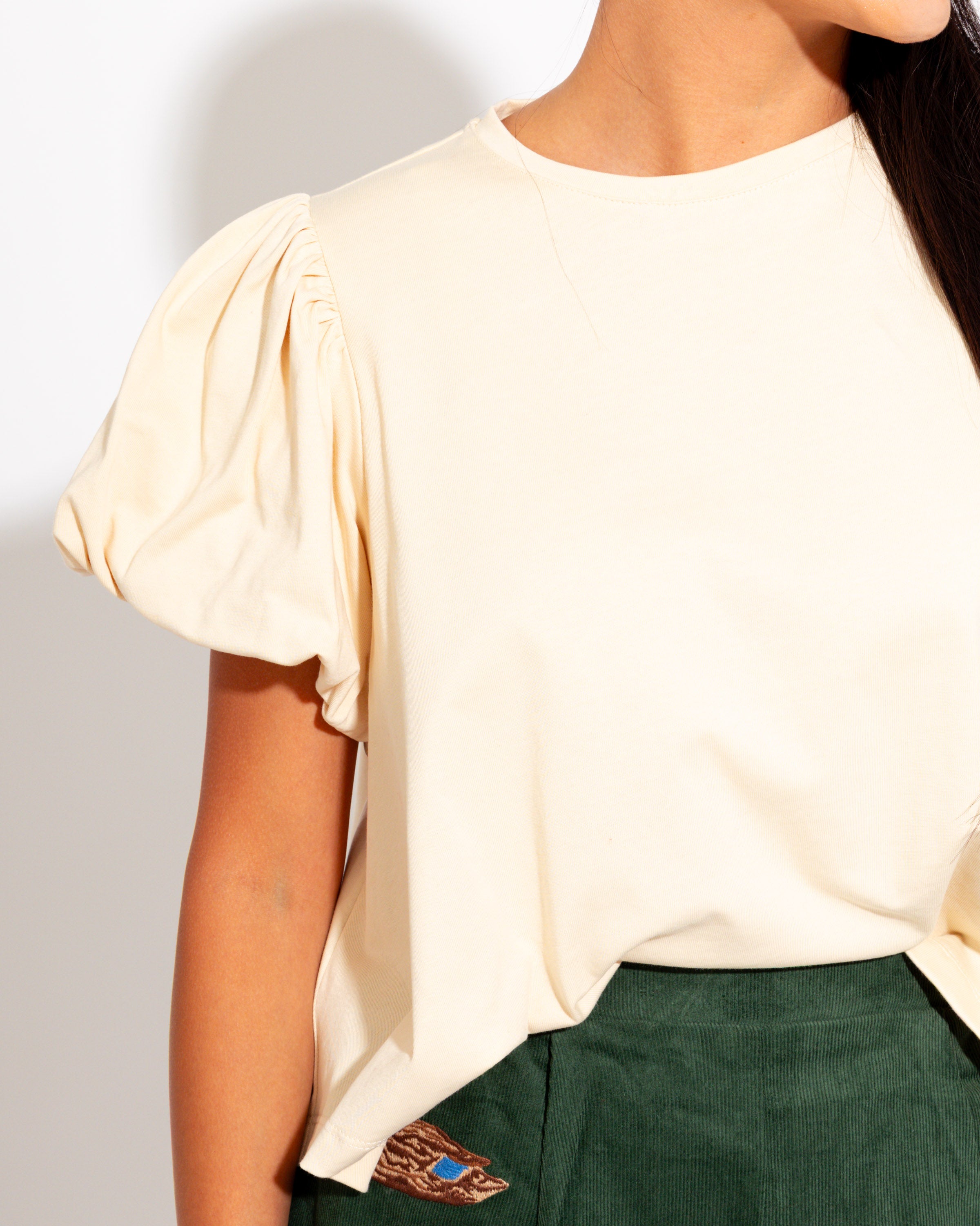 Cropped Puff Sleeve Top in Bone