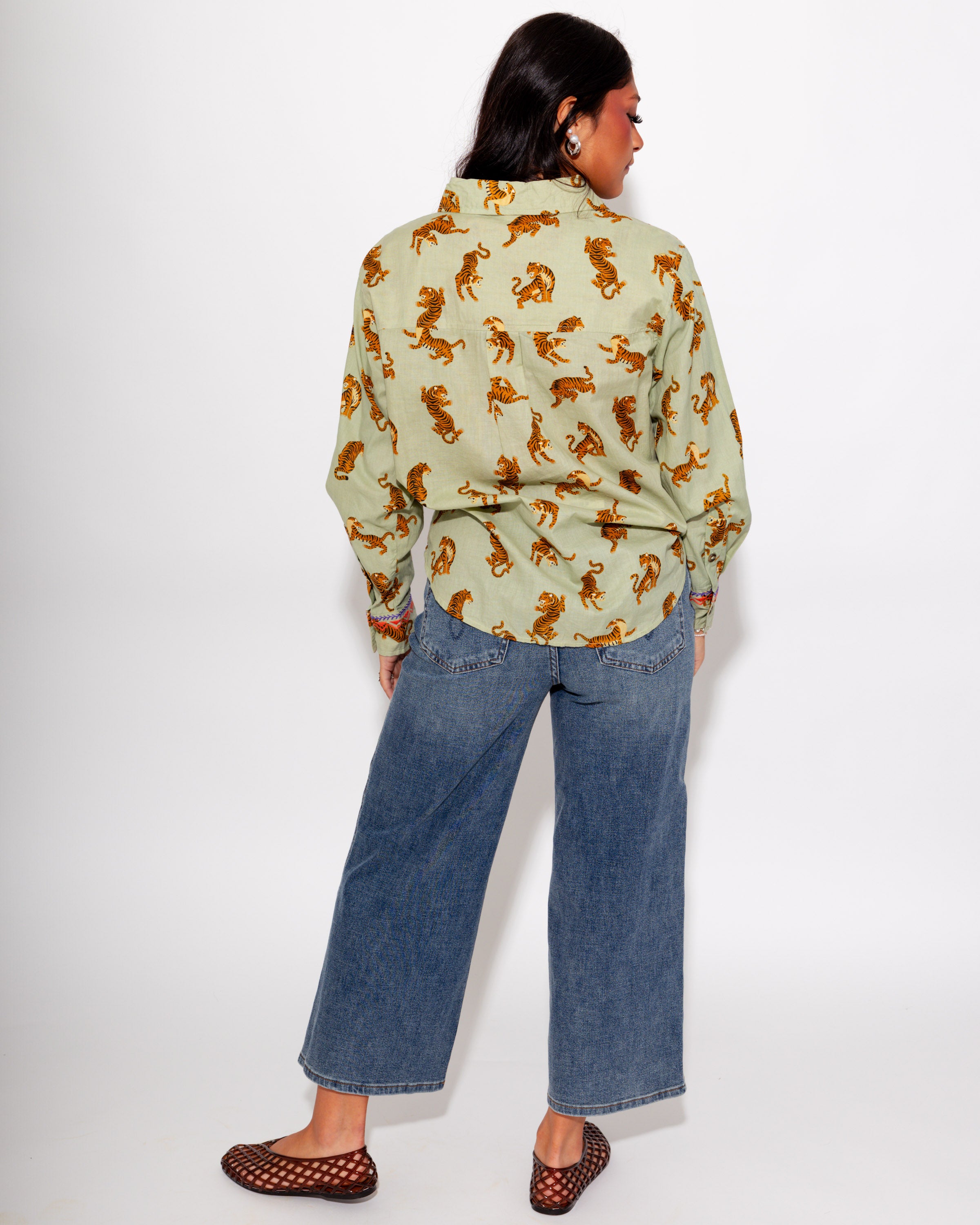 Ivy Jane I Tiger Embroidered Camp Shirt