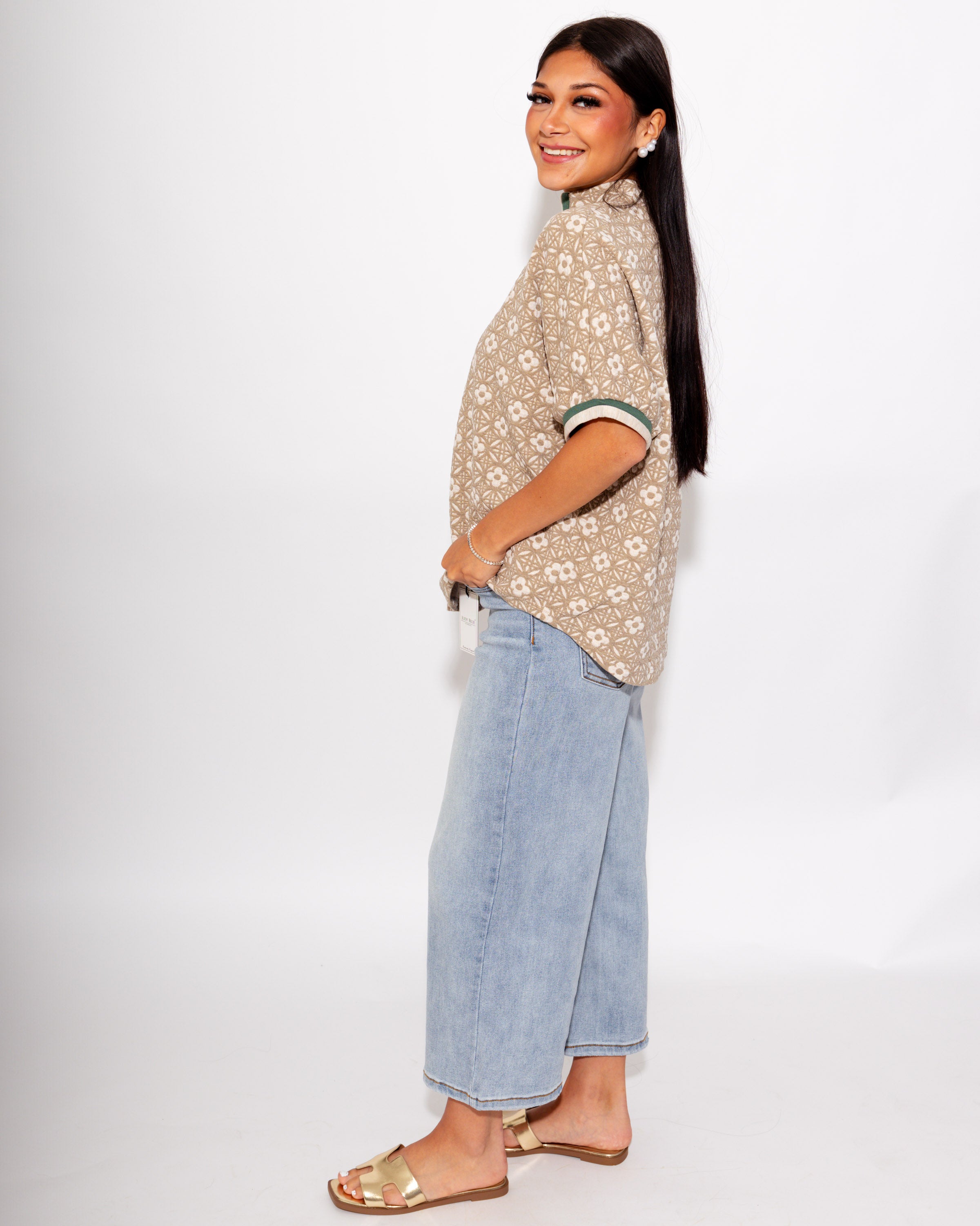Jacquard Floral Contrast Trim Top