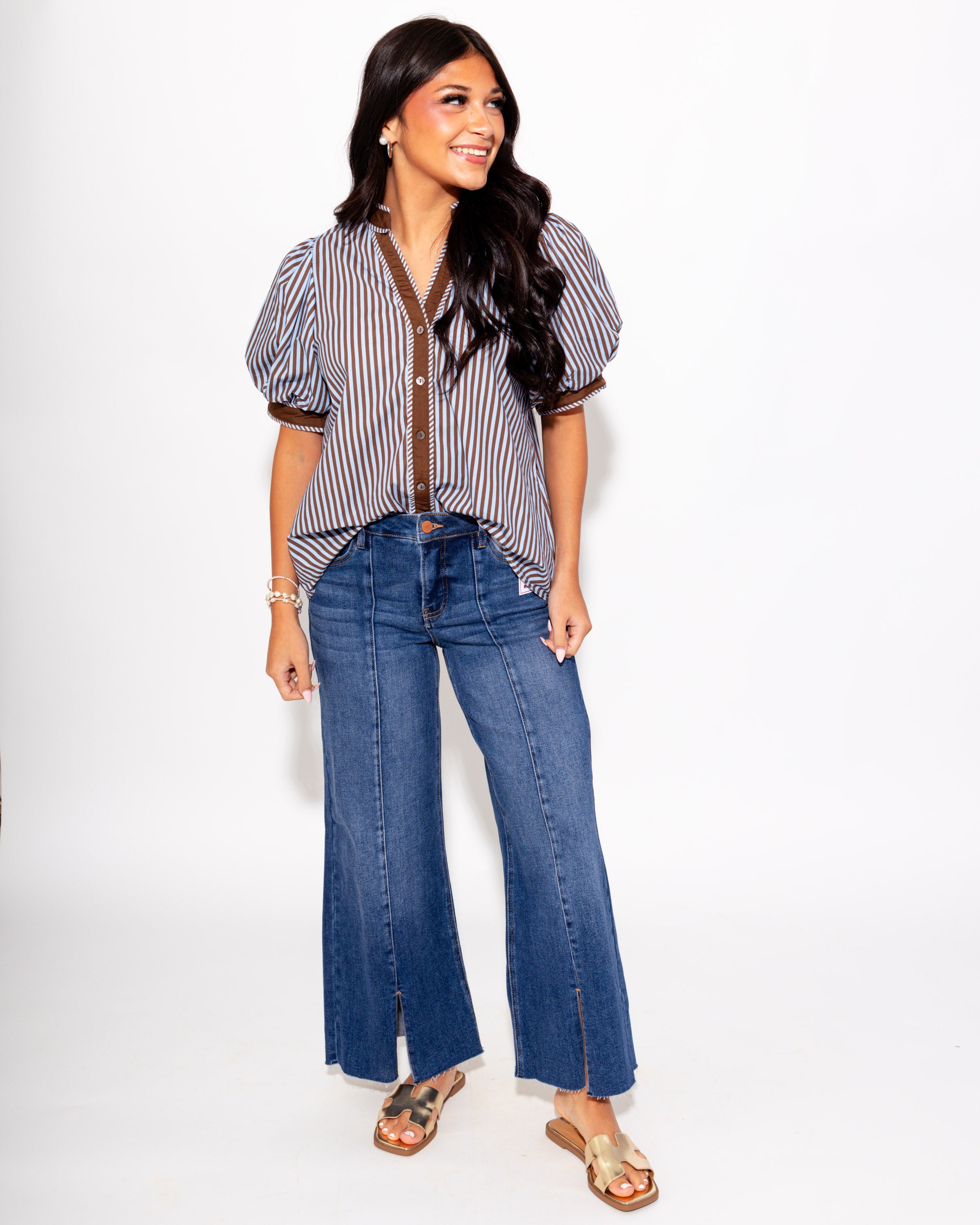 Contrast Trim Stripe V-Neck Top in Blue Brown