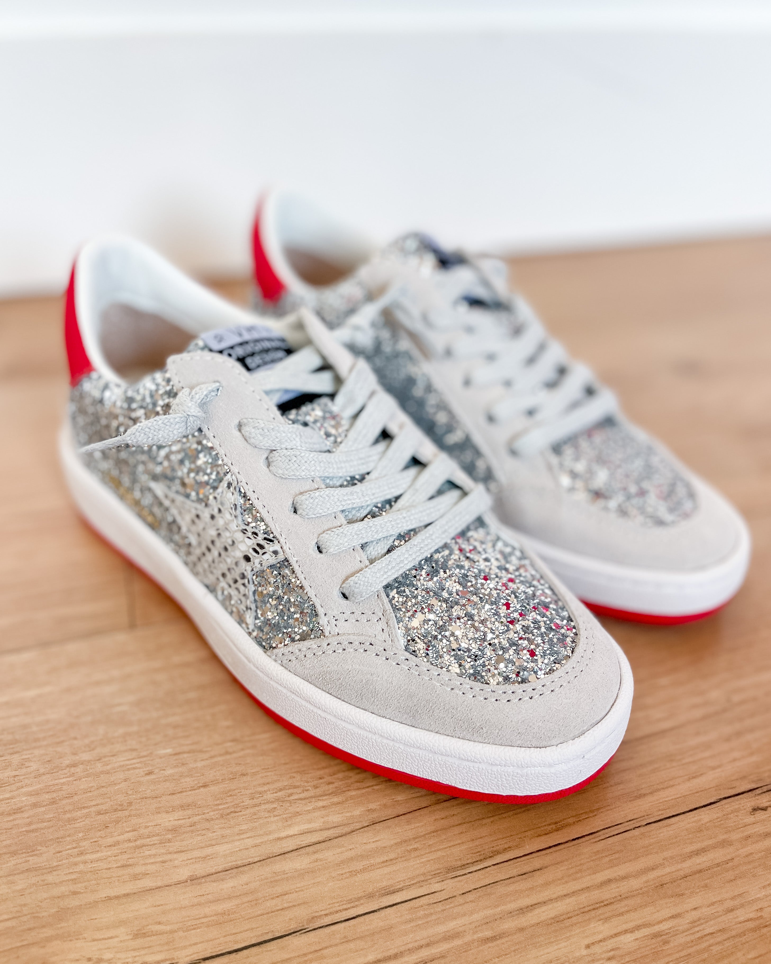 Denisse 18 Silver/Red Sneakers