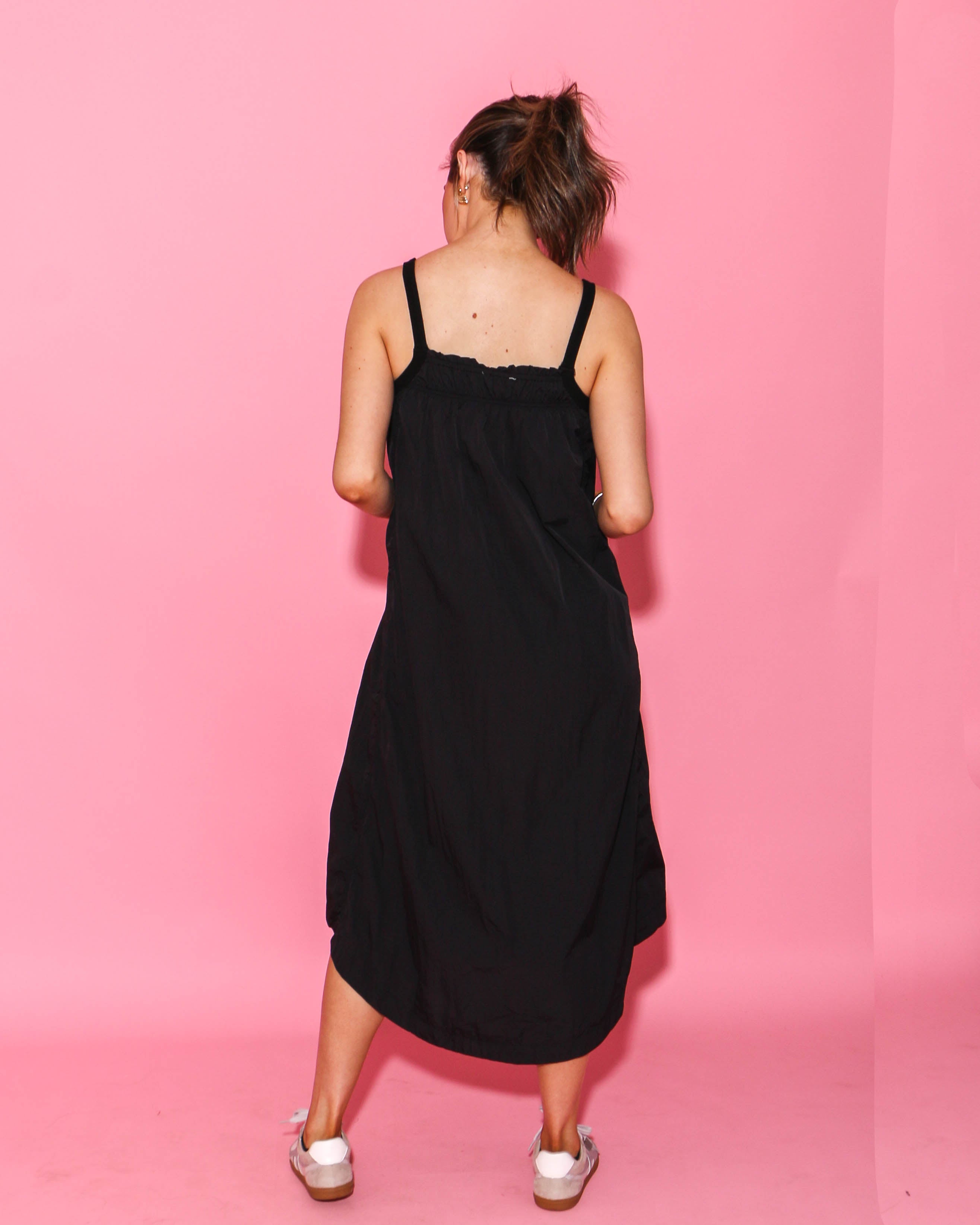 The Effortless Cinch Midi Dress