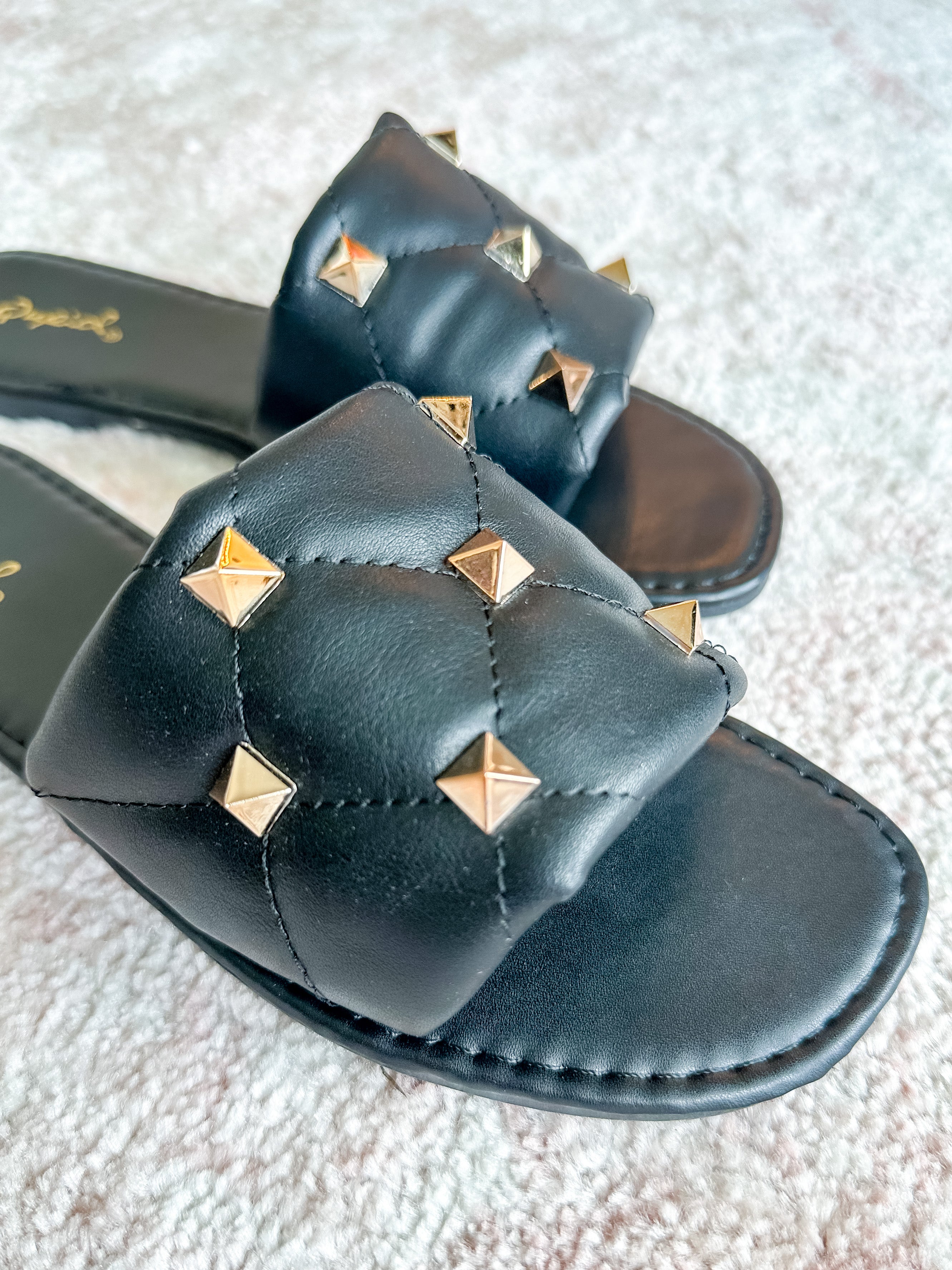 Castle Sandal in Black