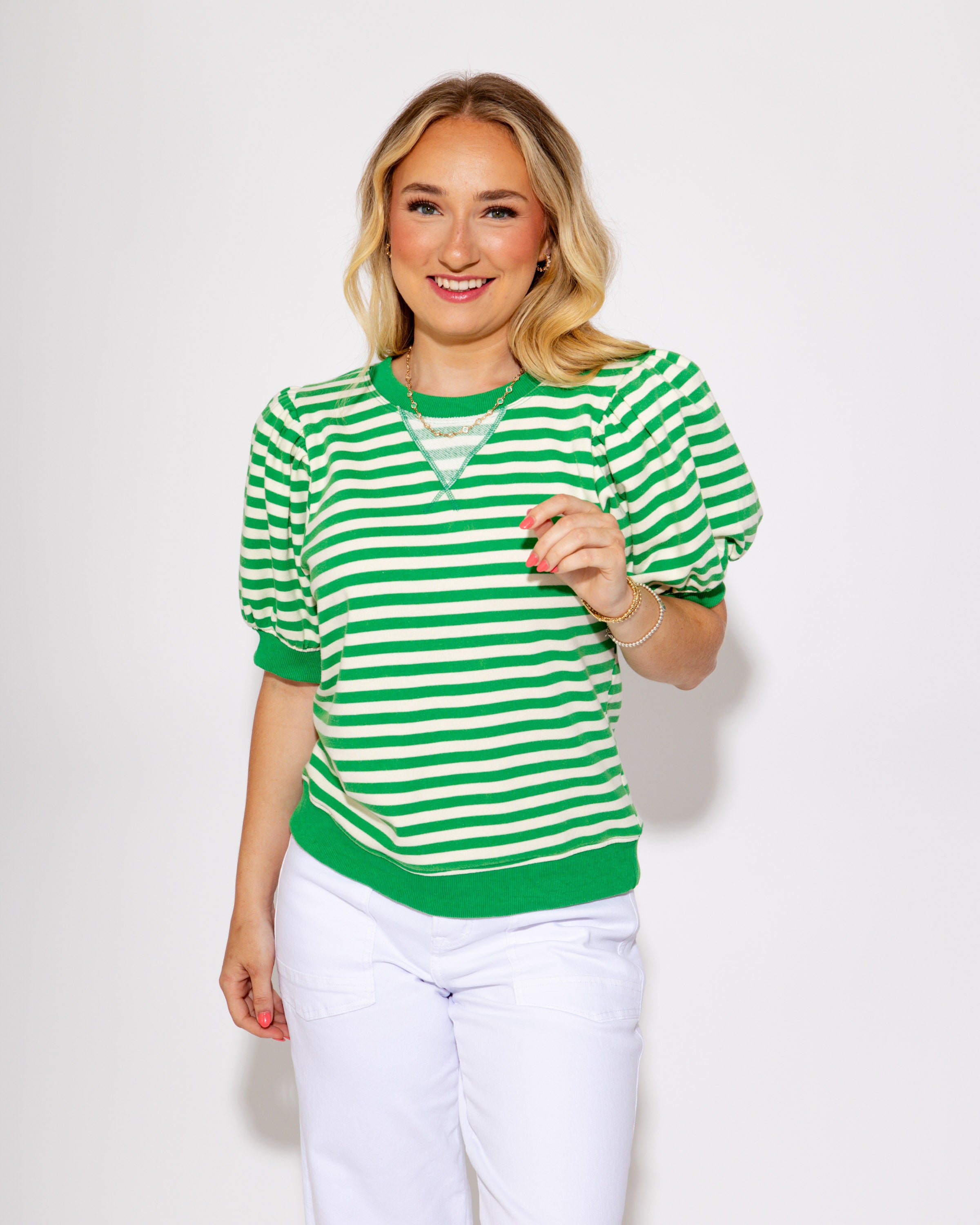 The Sideline Spirit Popover in Kelly Green