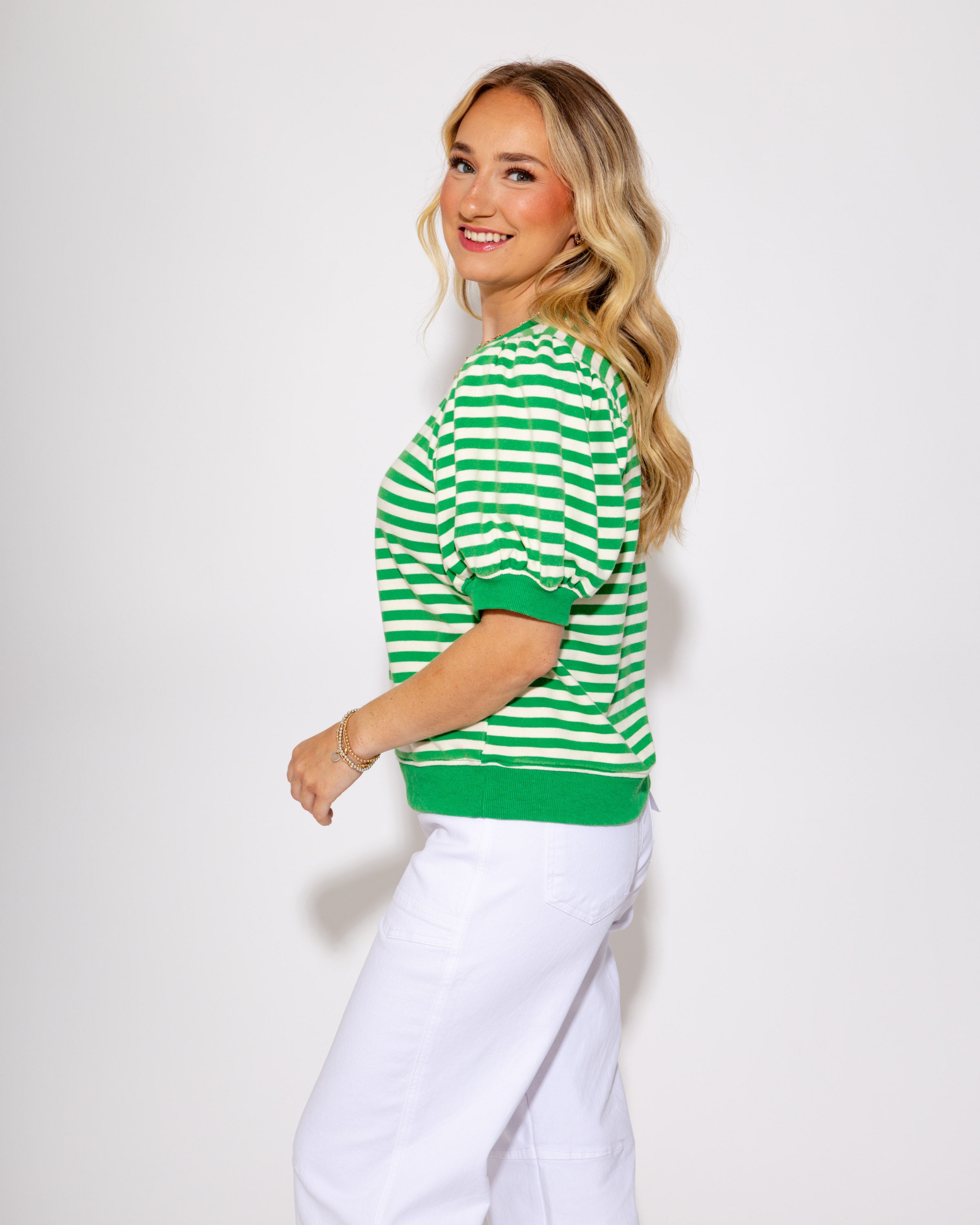 The Sideline Spirit Popover in Kelly Green