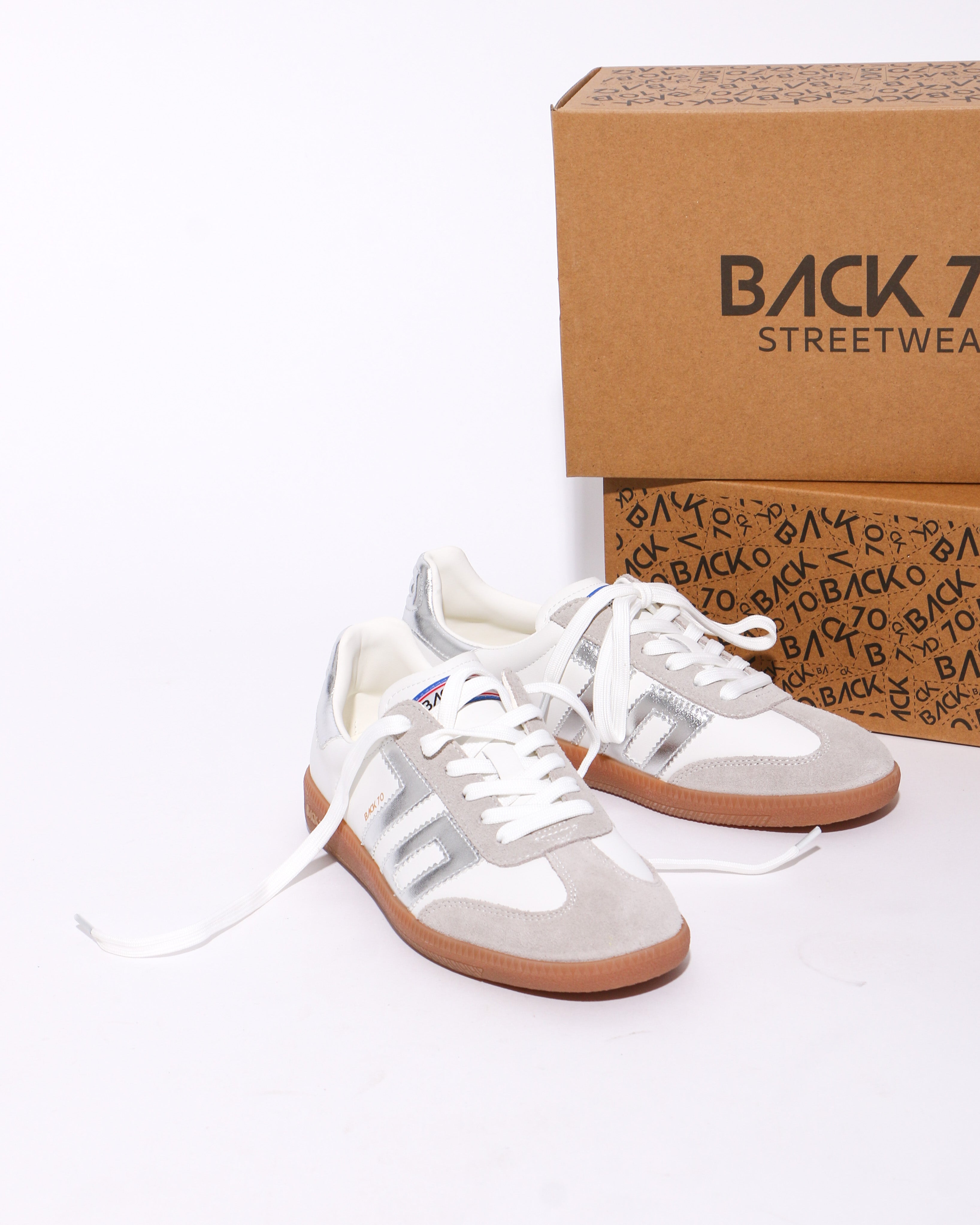 BACK 70 CLOUD IN LIGHT GREY