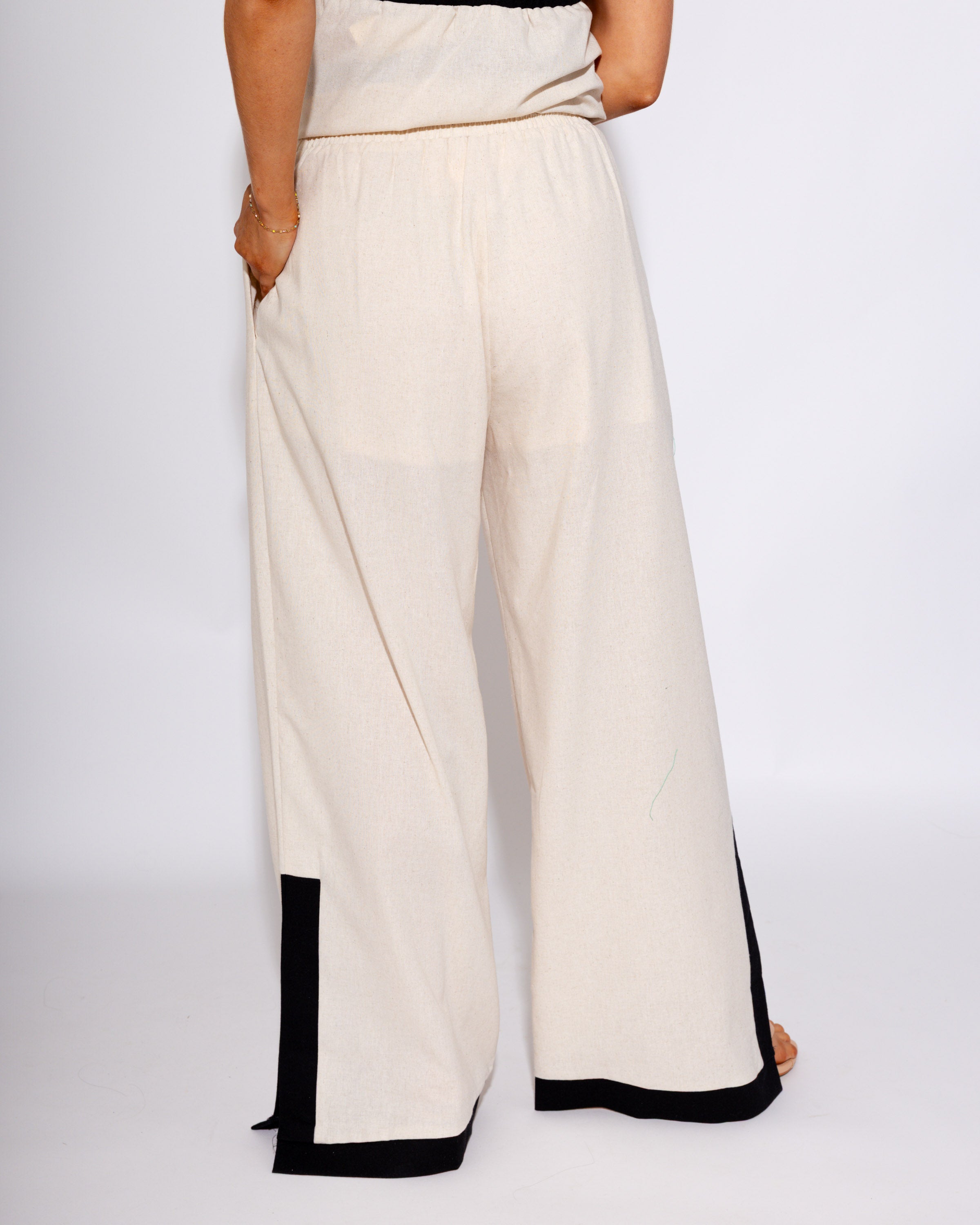 Chic Contrast Halter Top & Pant Set