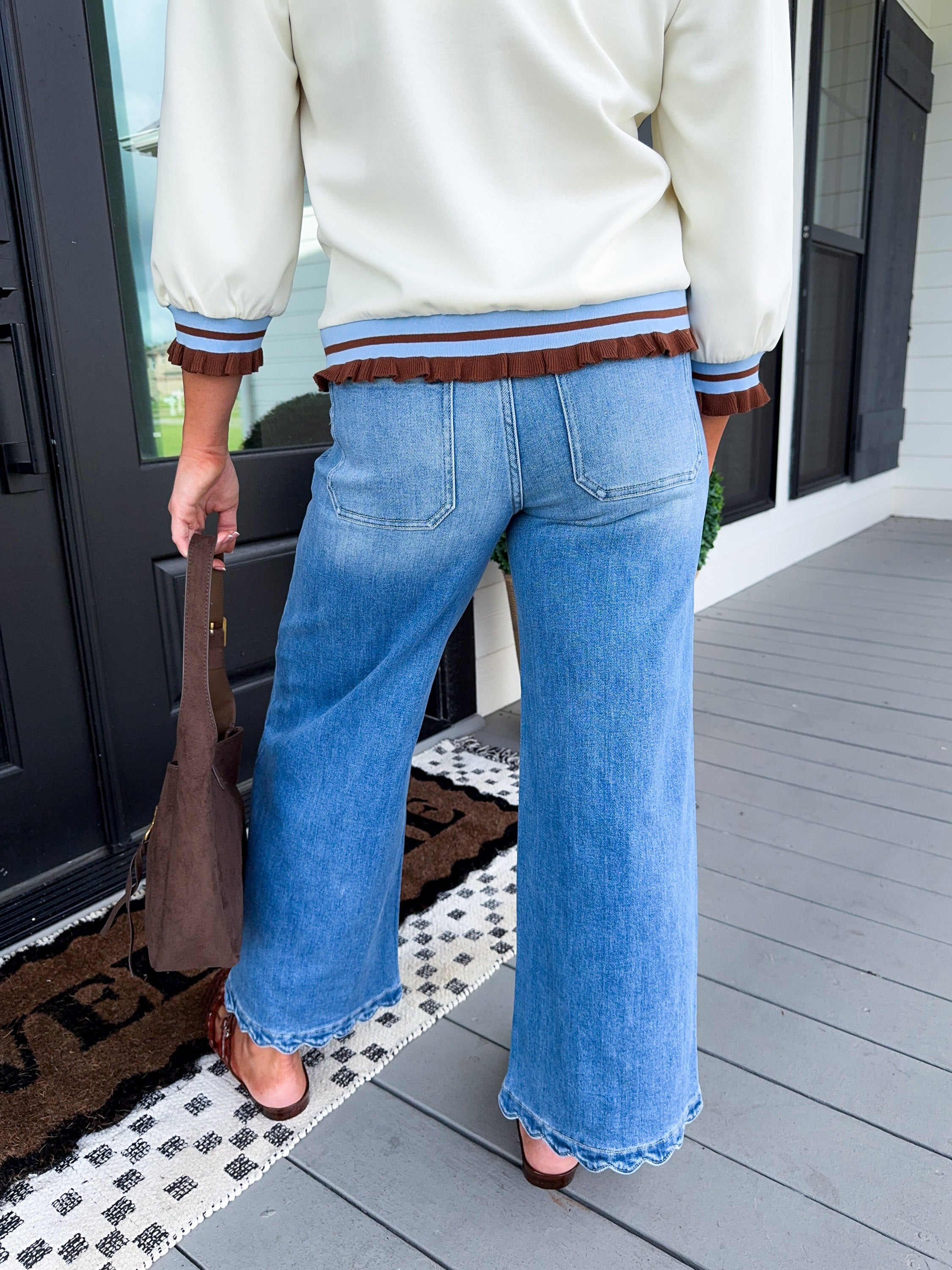 Crop Wide Leg Scallop Patch Pockets Jeans
