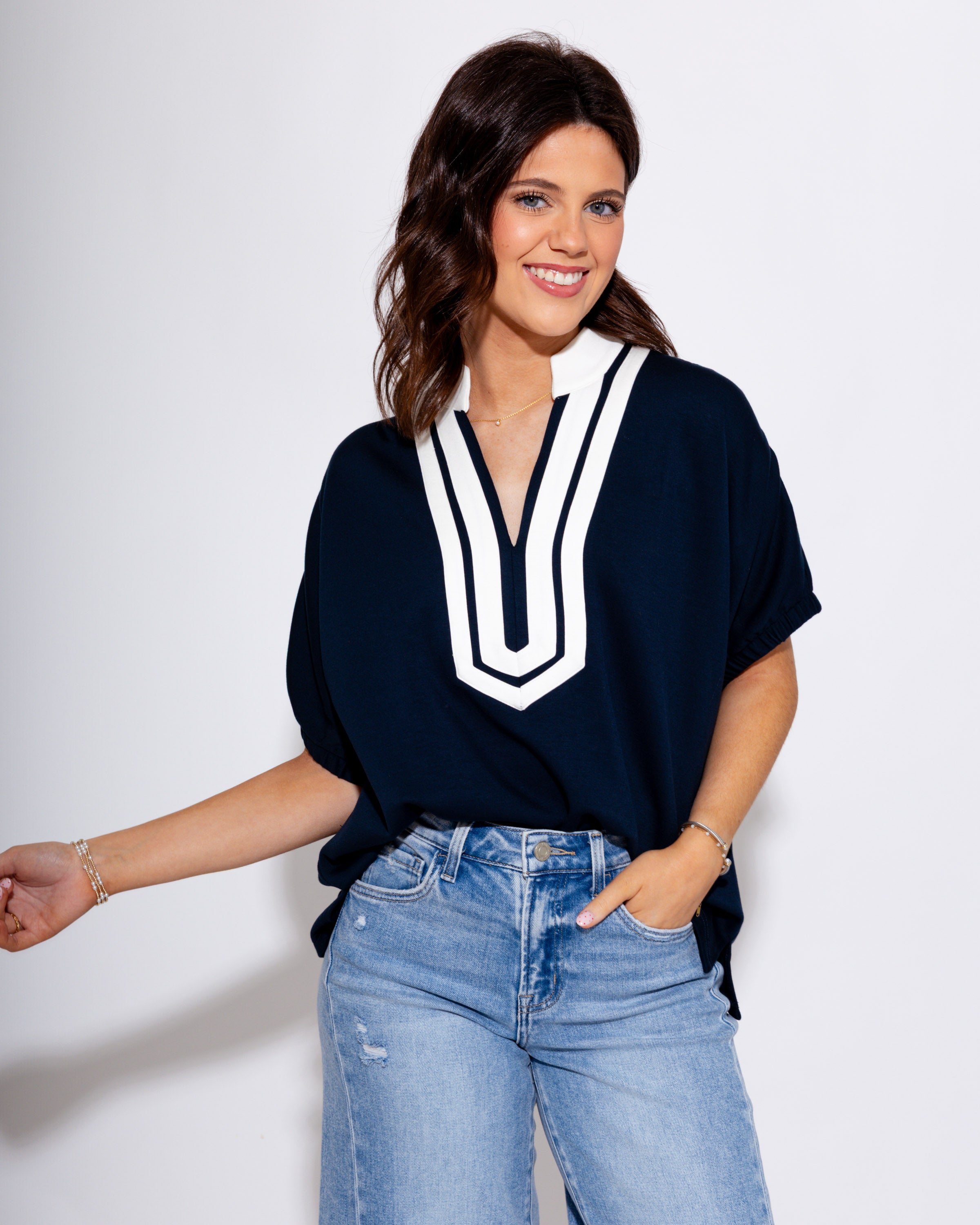 Crisp Contrast Top in Navy
