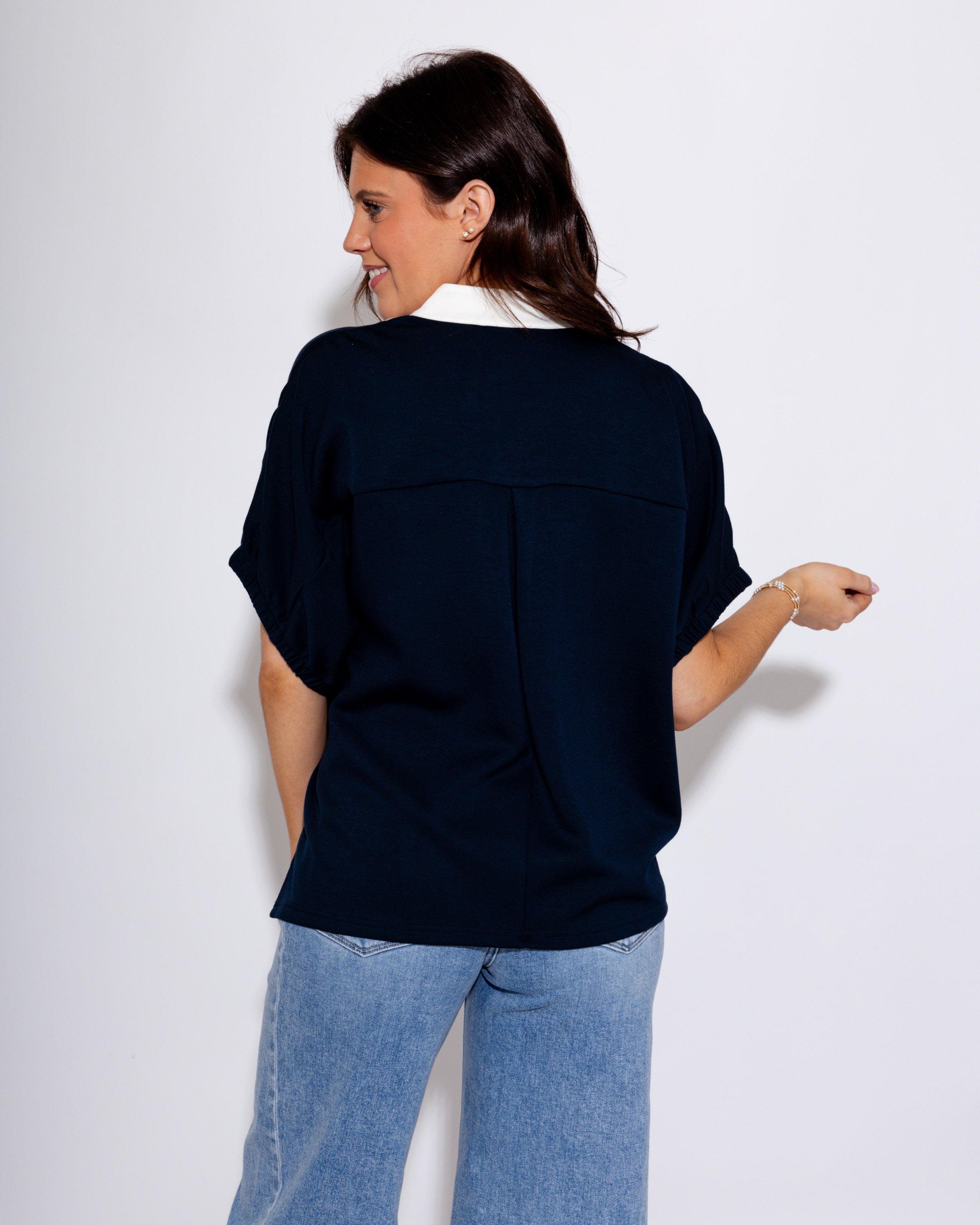 Crisp Contrast Top in Navy