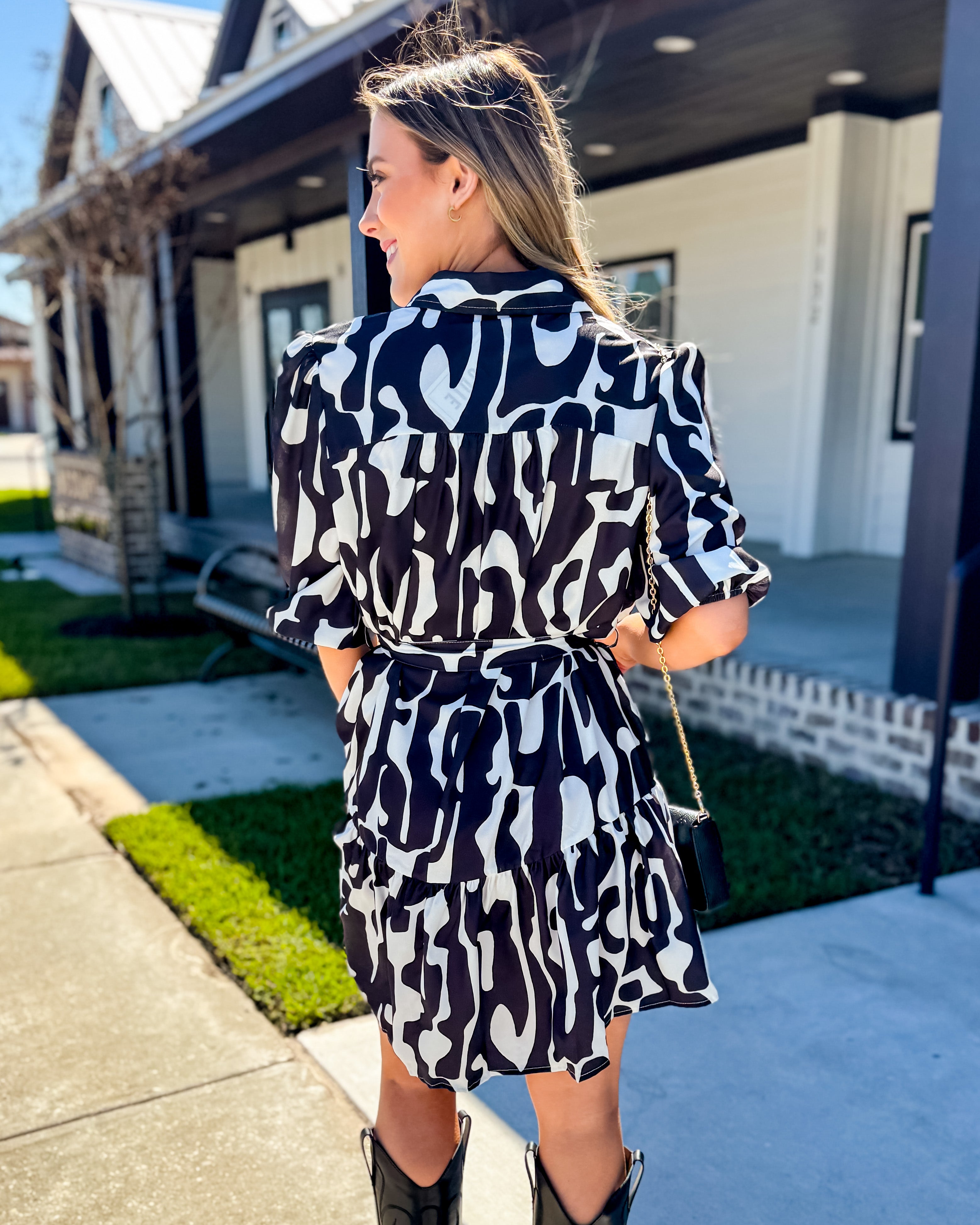 Abstract Print Collared Dress in Black Mix