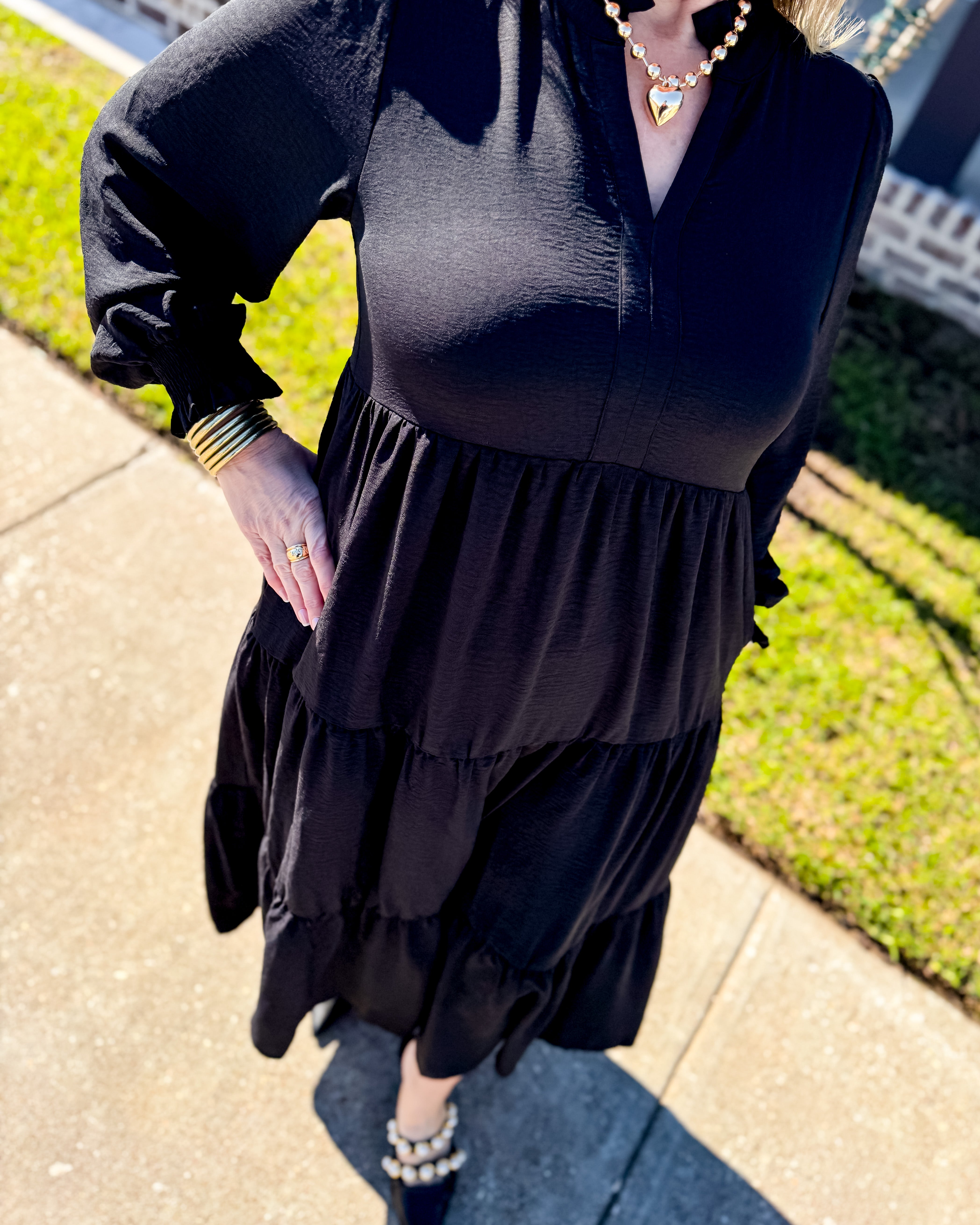 Solid Tiered Layer Midi Dress in Black