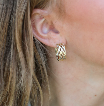 Graceful Mini Hoop Earrings in Gold