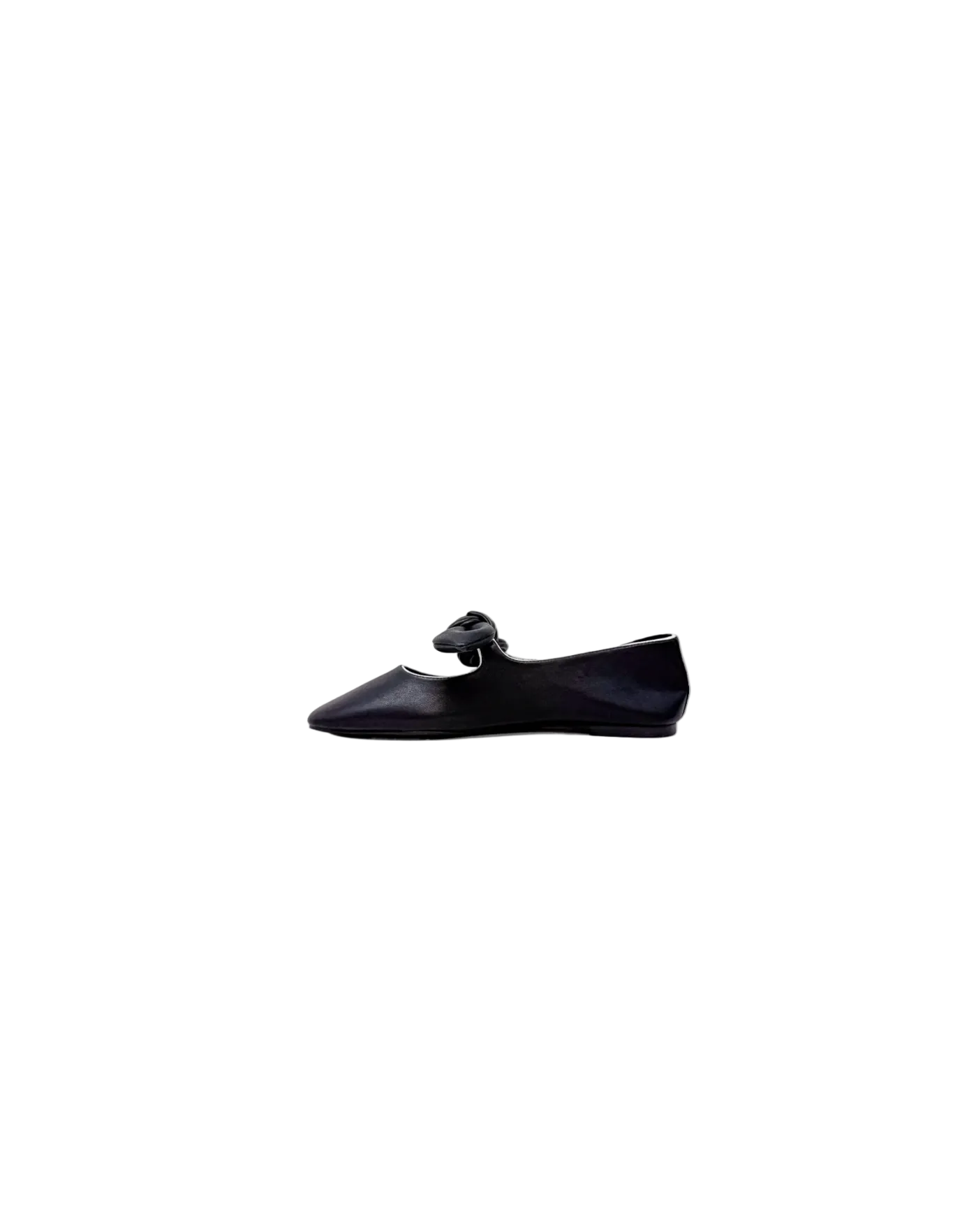 April Flat in Black