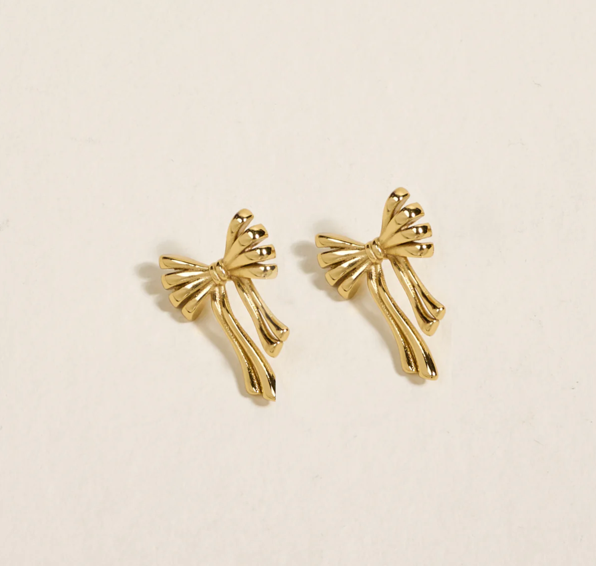 Stay Classy Bow Standout Earrings