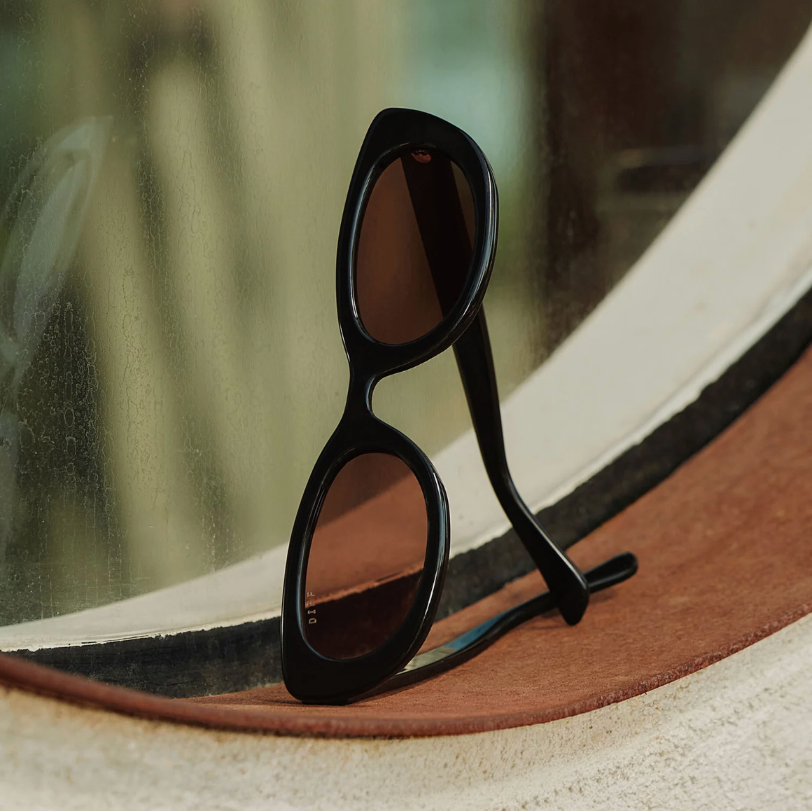 Raya- Black Brown