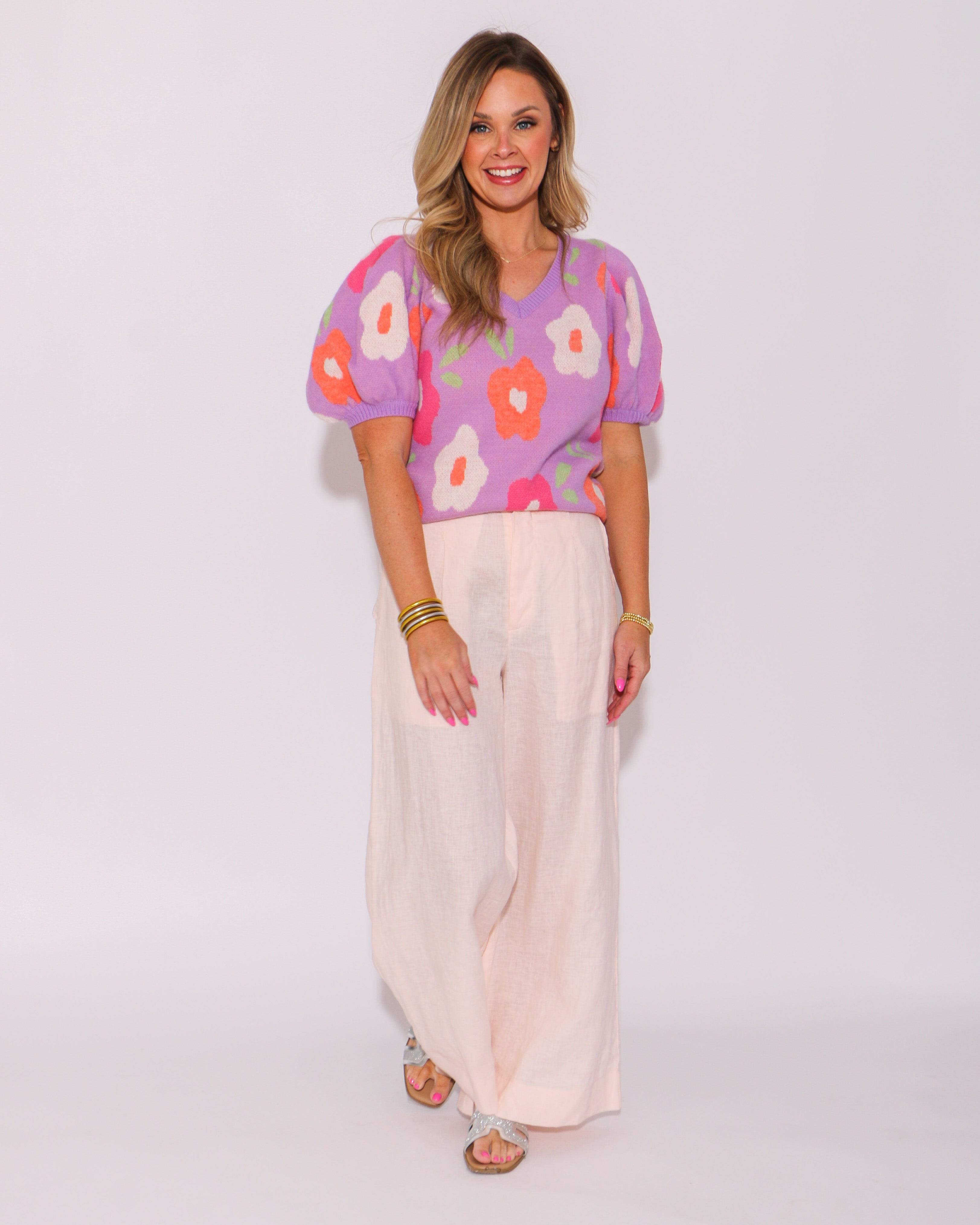 Floral Pattern Puff Sleeves V-Neck Sweater in Lavendar