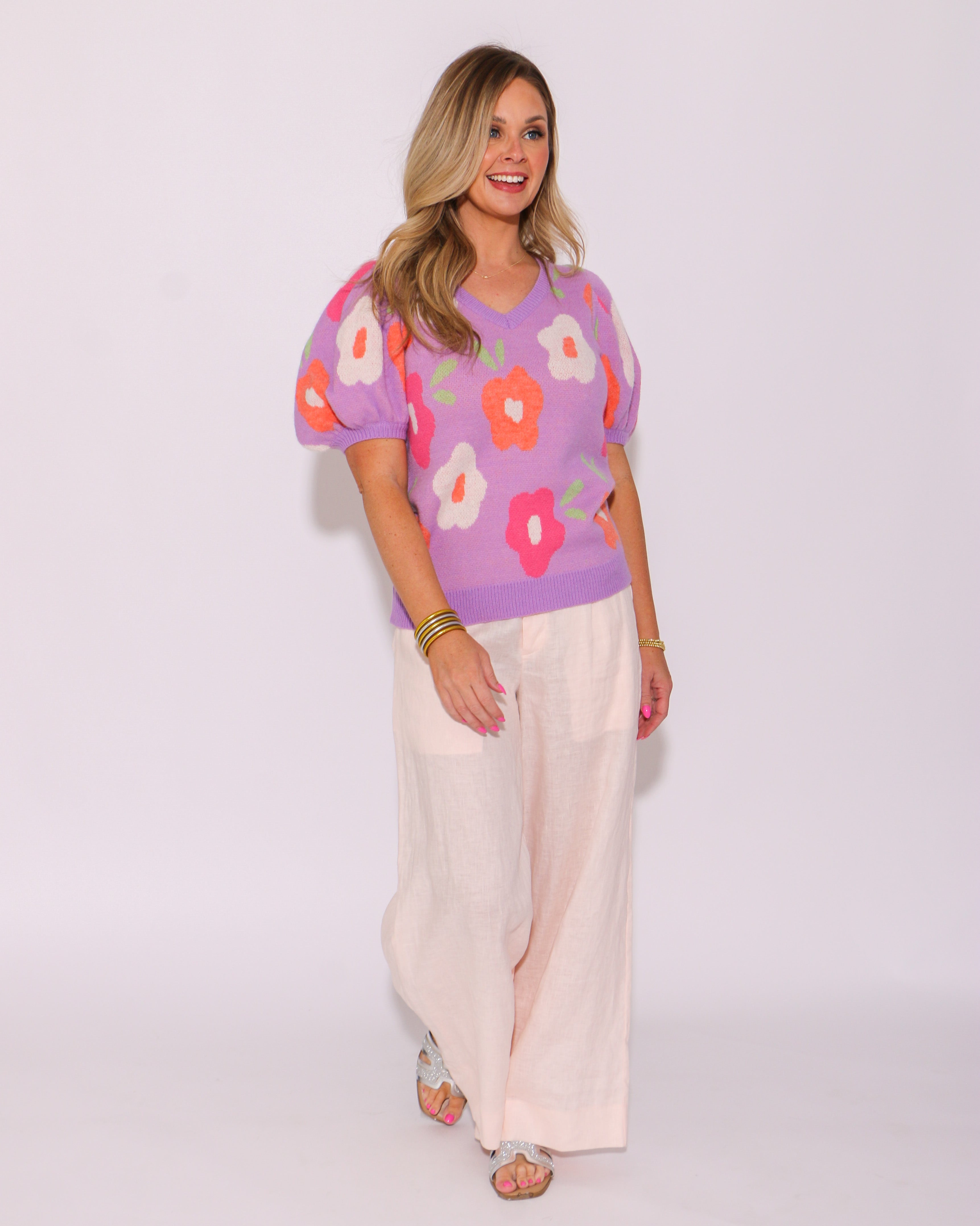 Floral Pattern Puff Sleeves V-Neck Sweater in Lavendar
