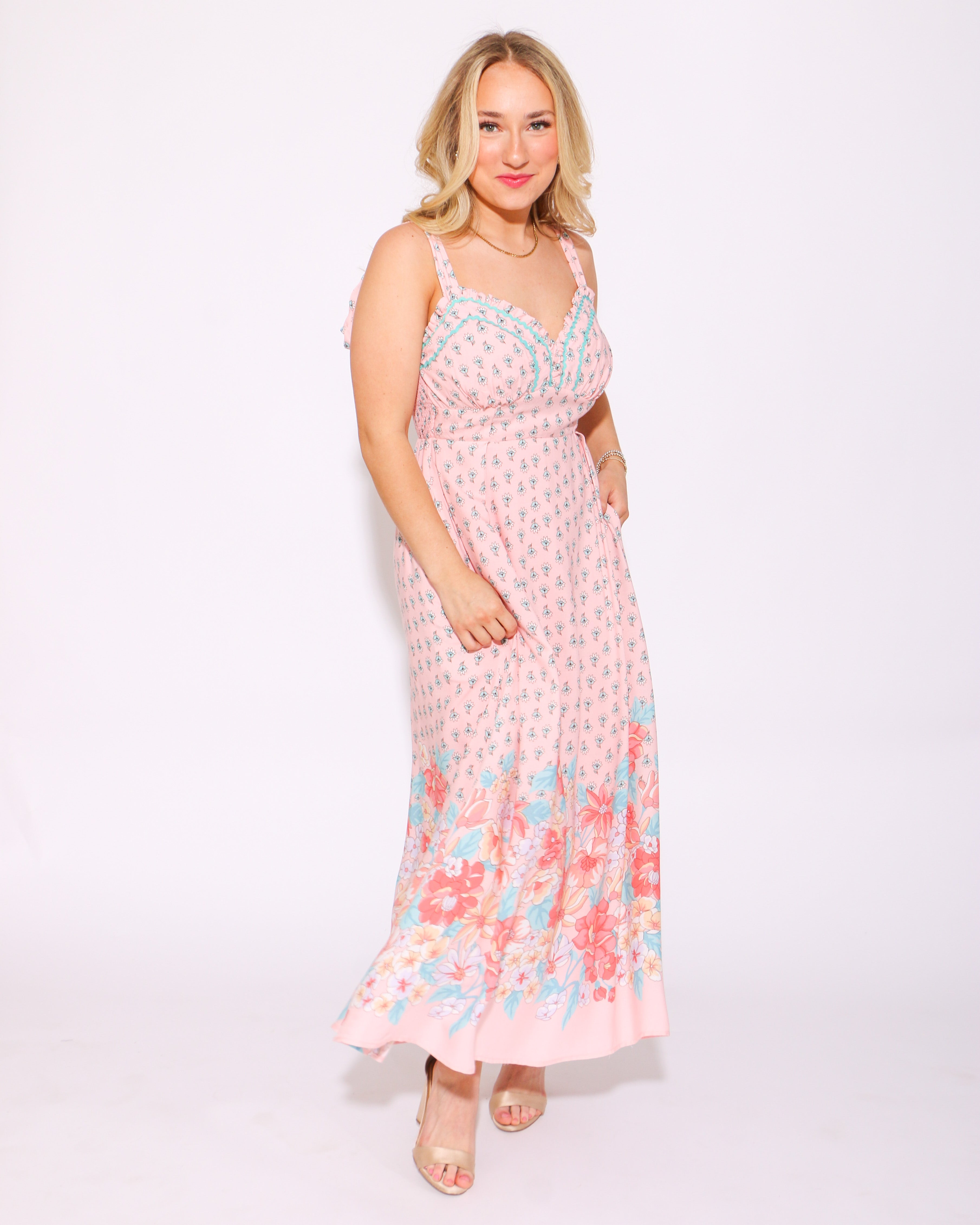 Trimmed in Floral Ric Rac Midi Dress