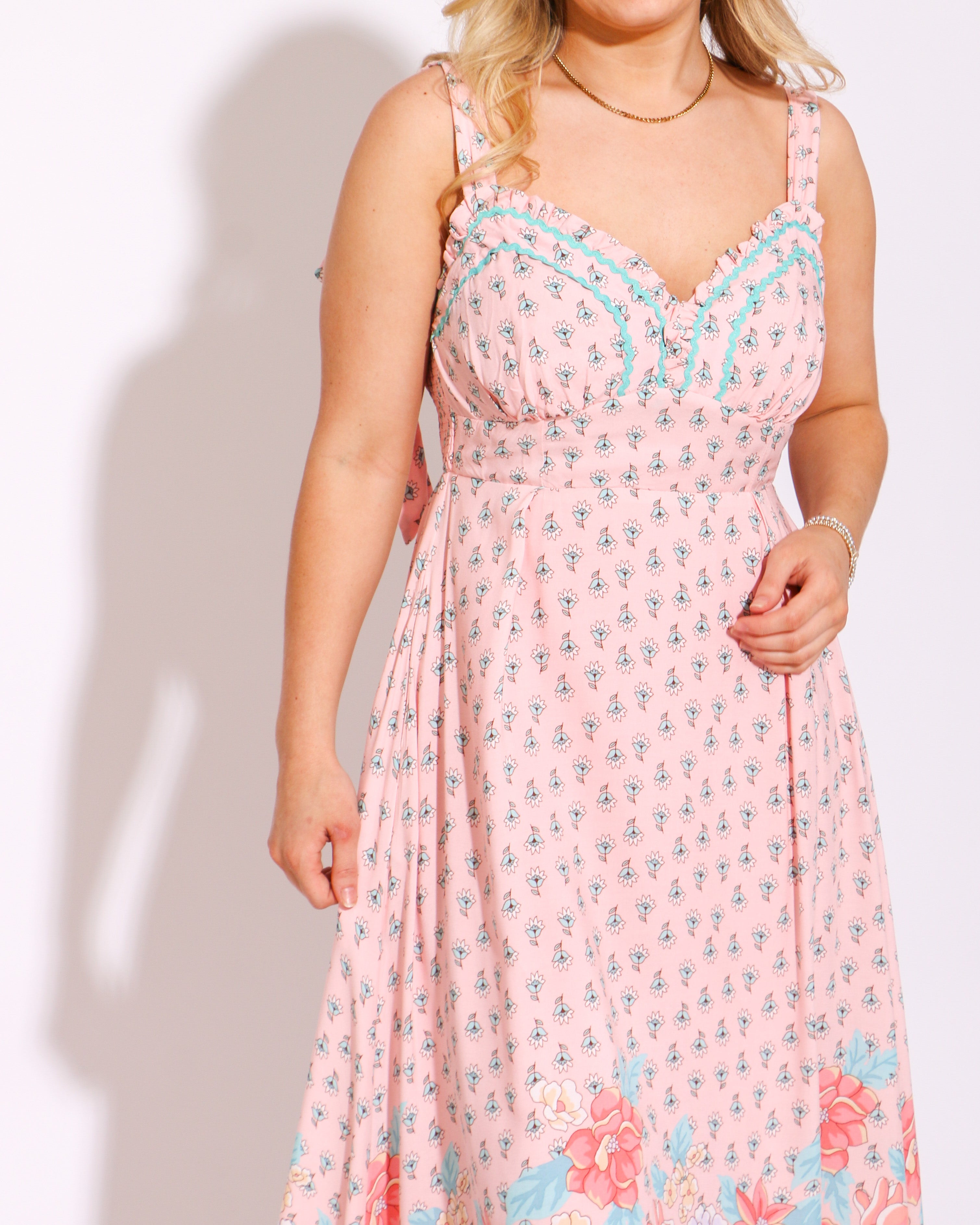 Trimmed in Floral Ric Rac Midi Dress