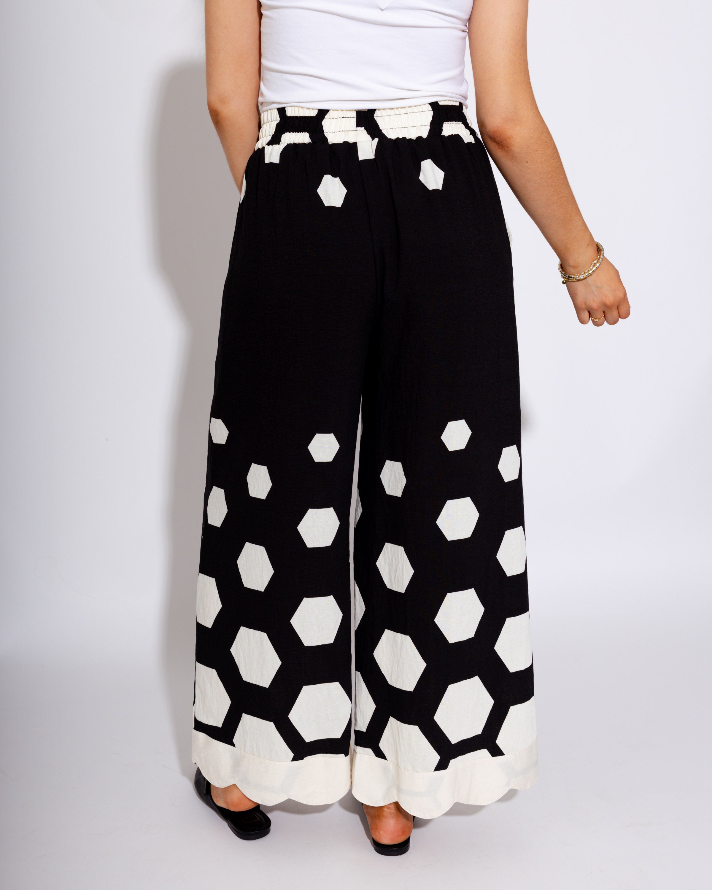 Scalloped Smocked Print Pants