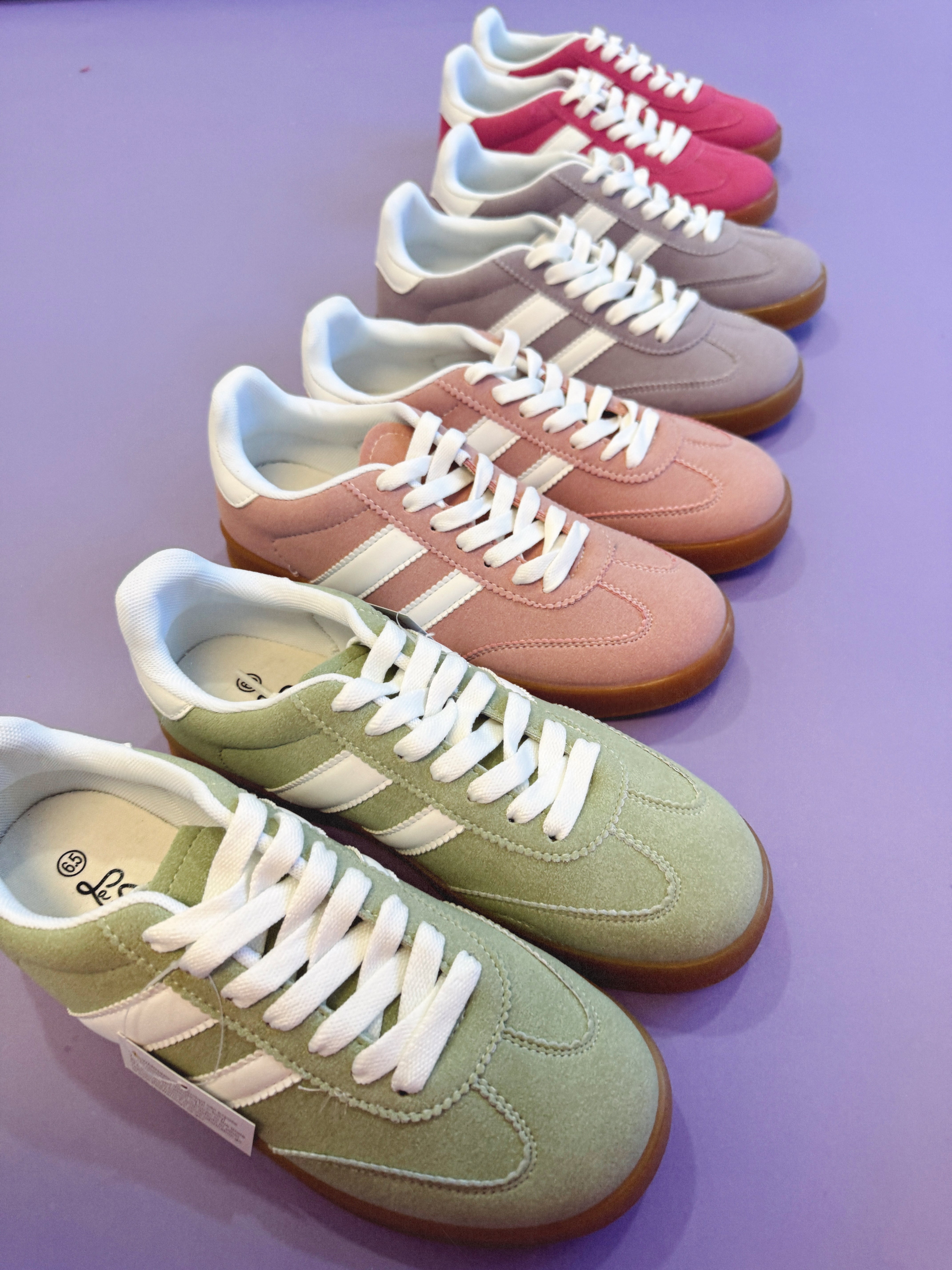 Color Pop Sneaker in Pink/White