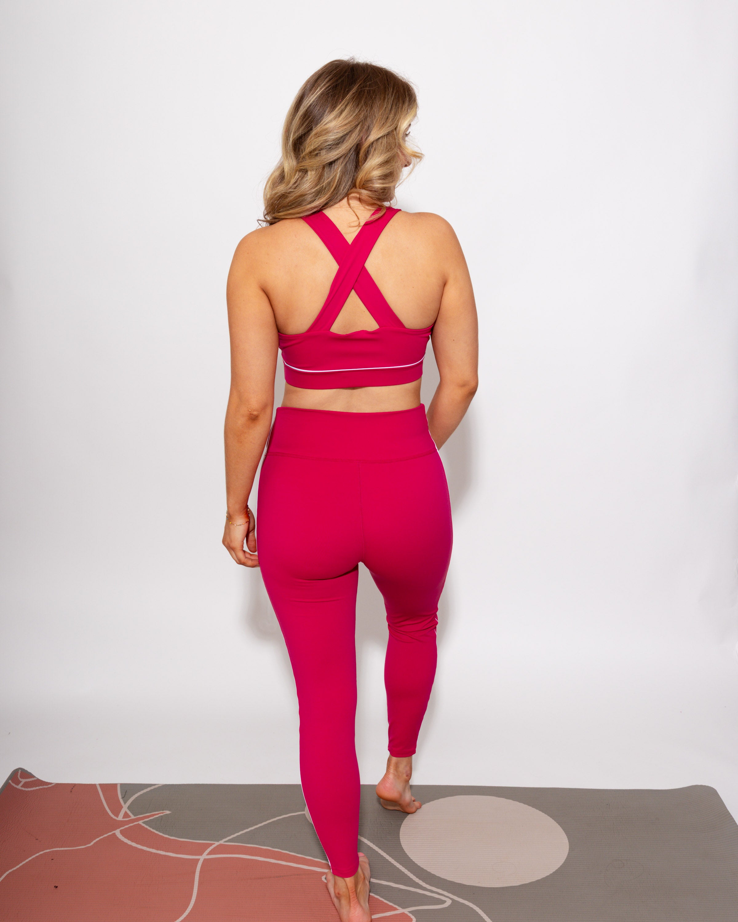 Sports Bra & Leggings Set in Plum Pink