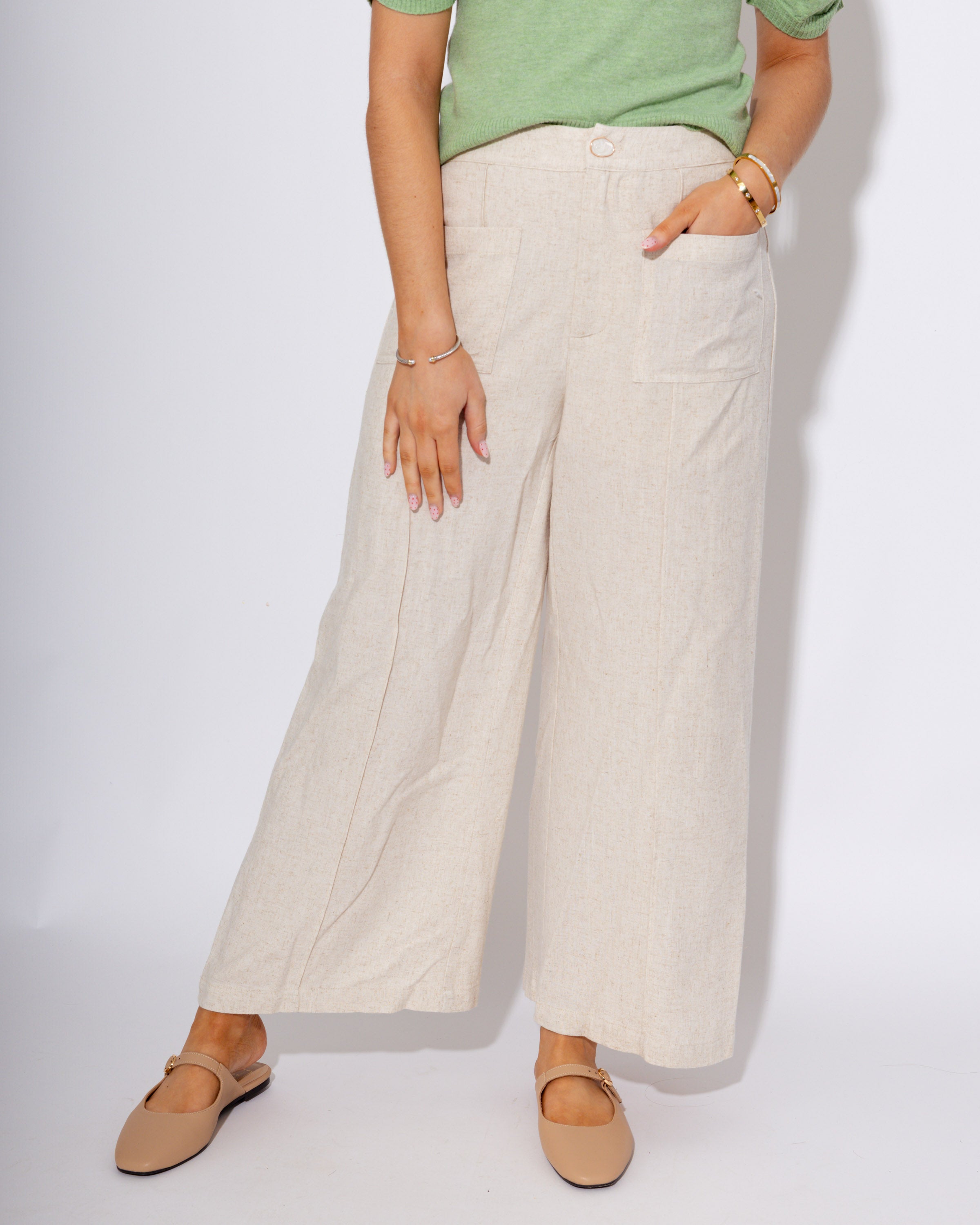 Lightweight Front Pocket Woven Pants in Oatmeal