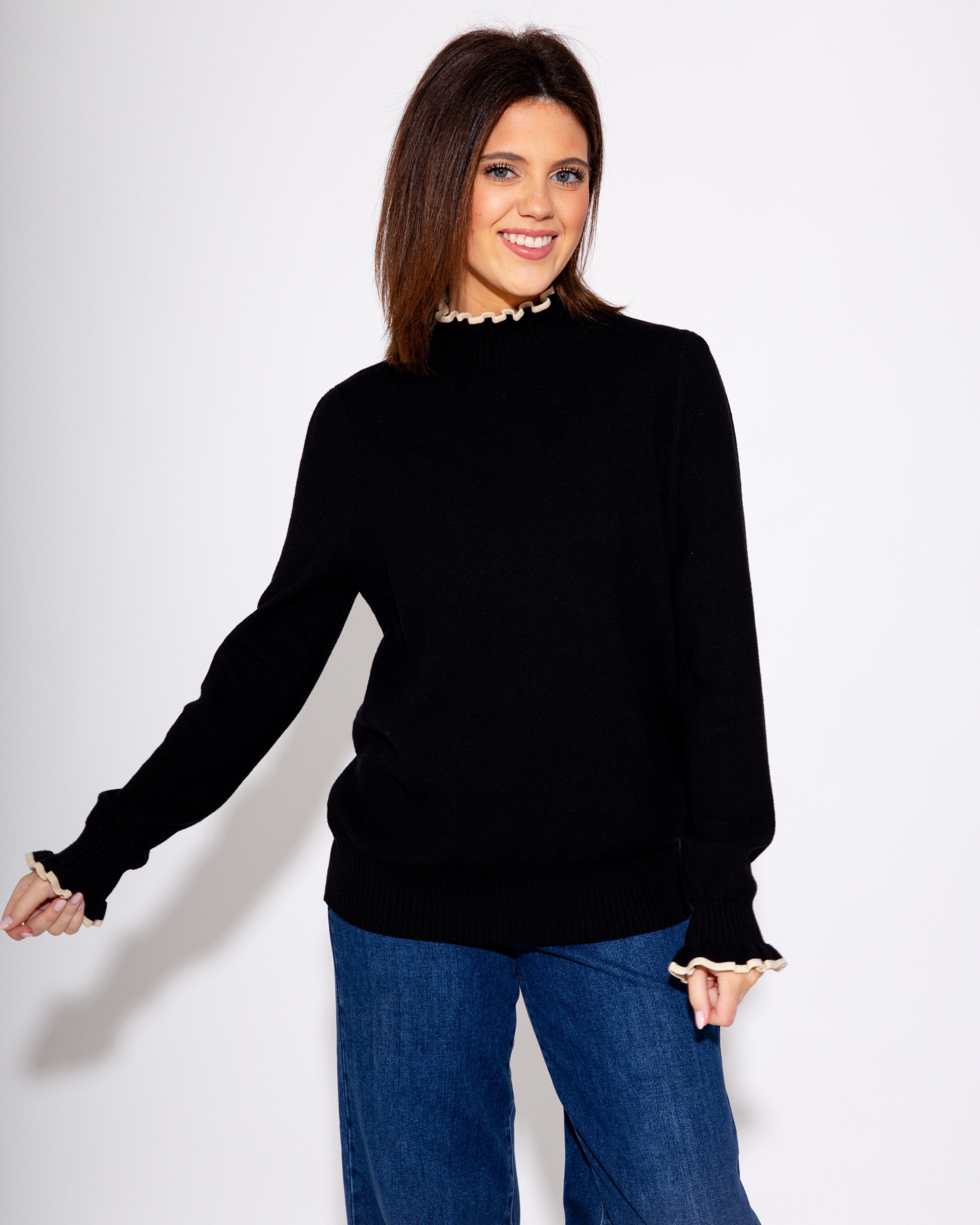 Contrast Ruffle Trim Knit Pullover