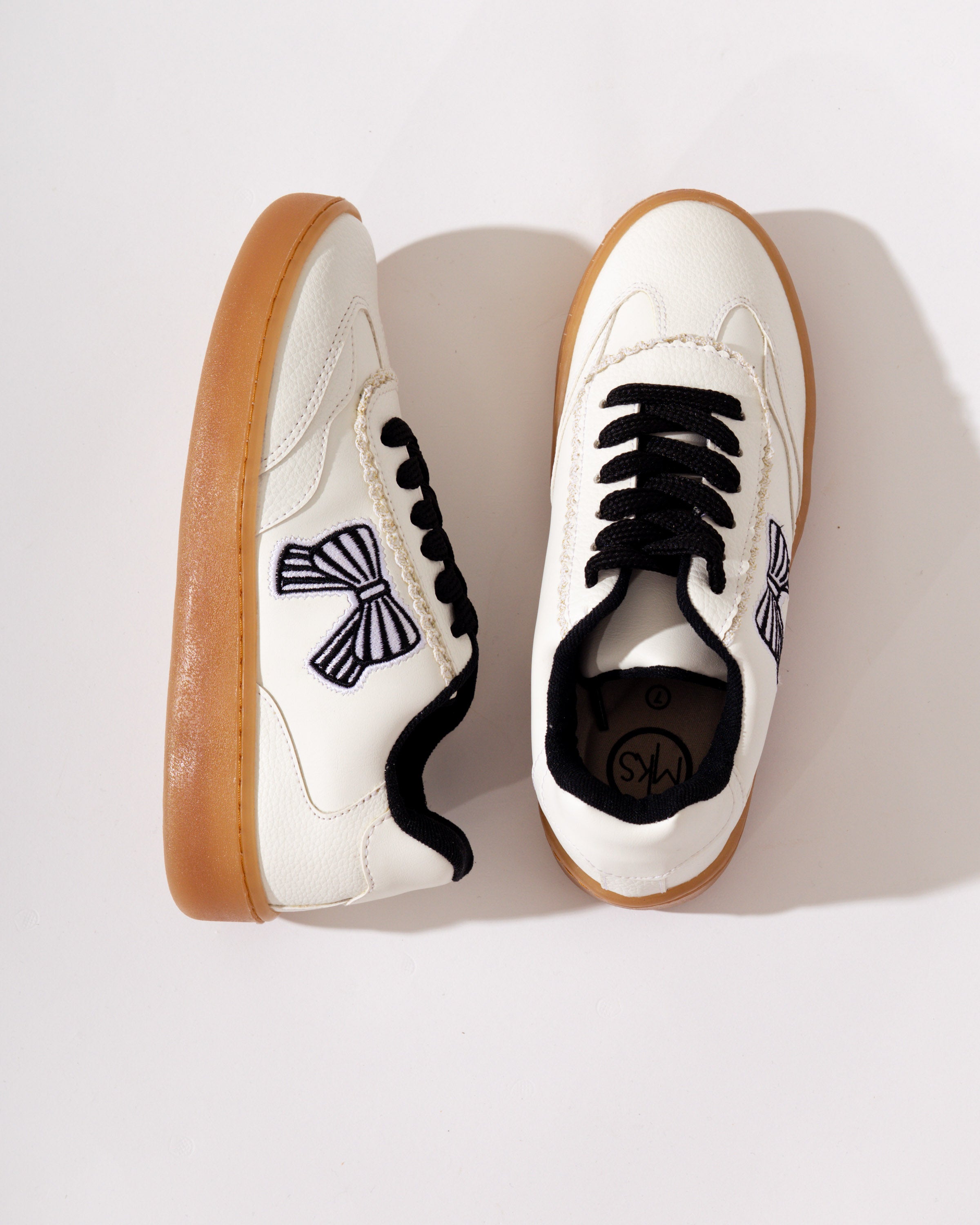 Bows and Go Sneaker in Black